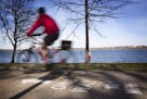 Advisory panel rejects wider two-way bike paths at Harriet-Calhoun