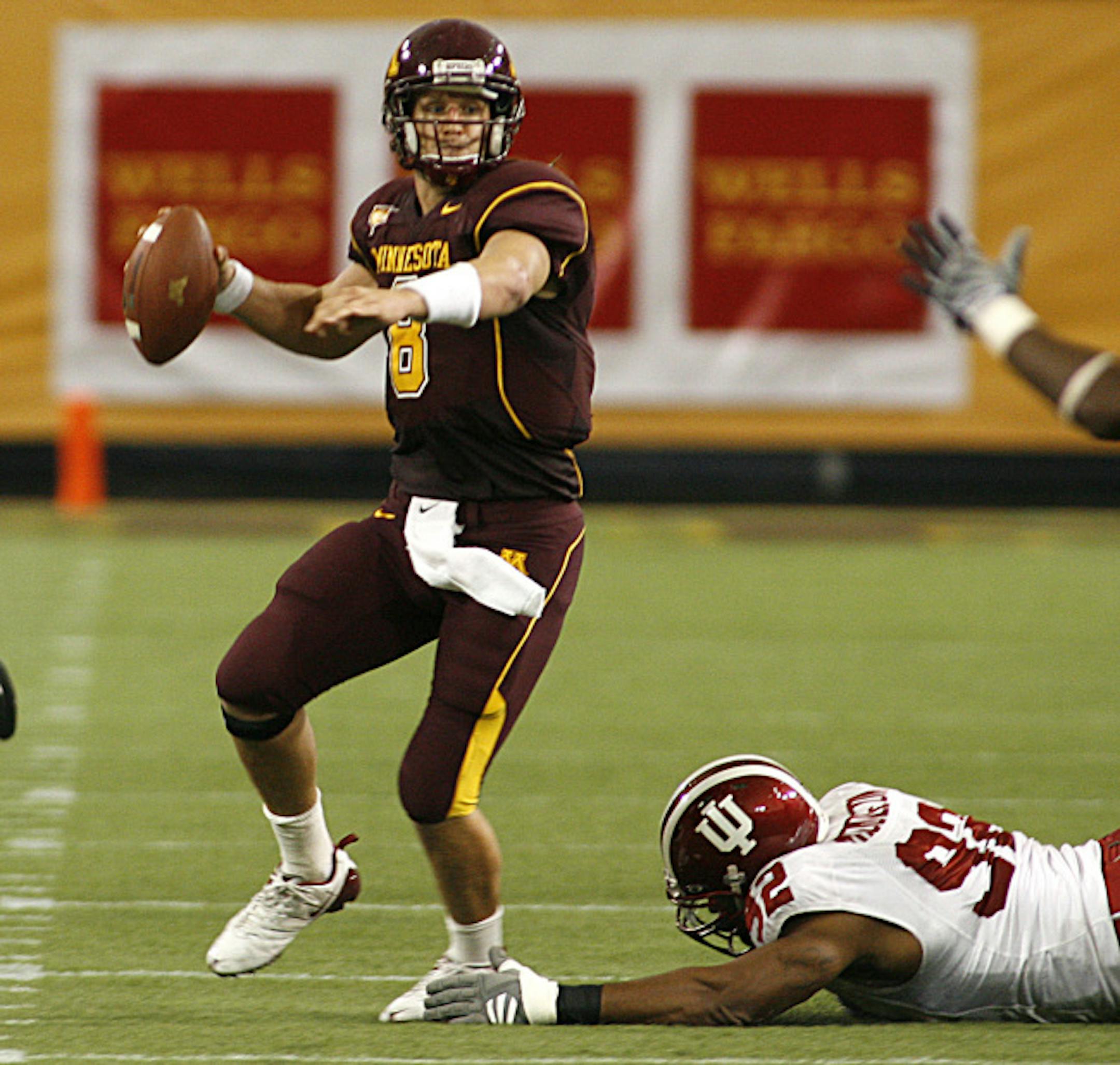 Gophers quarterback Adam Weber