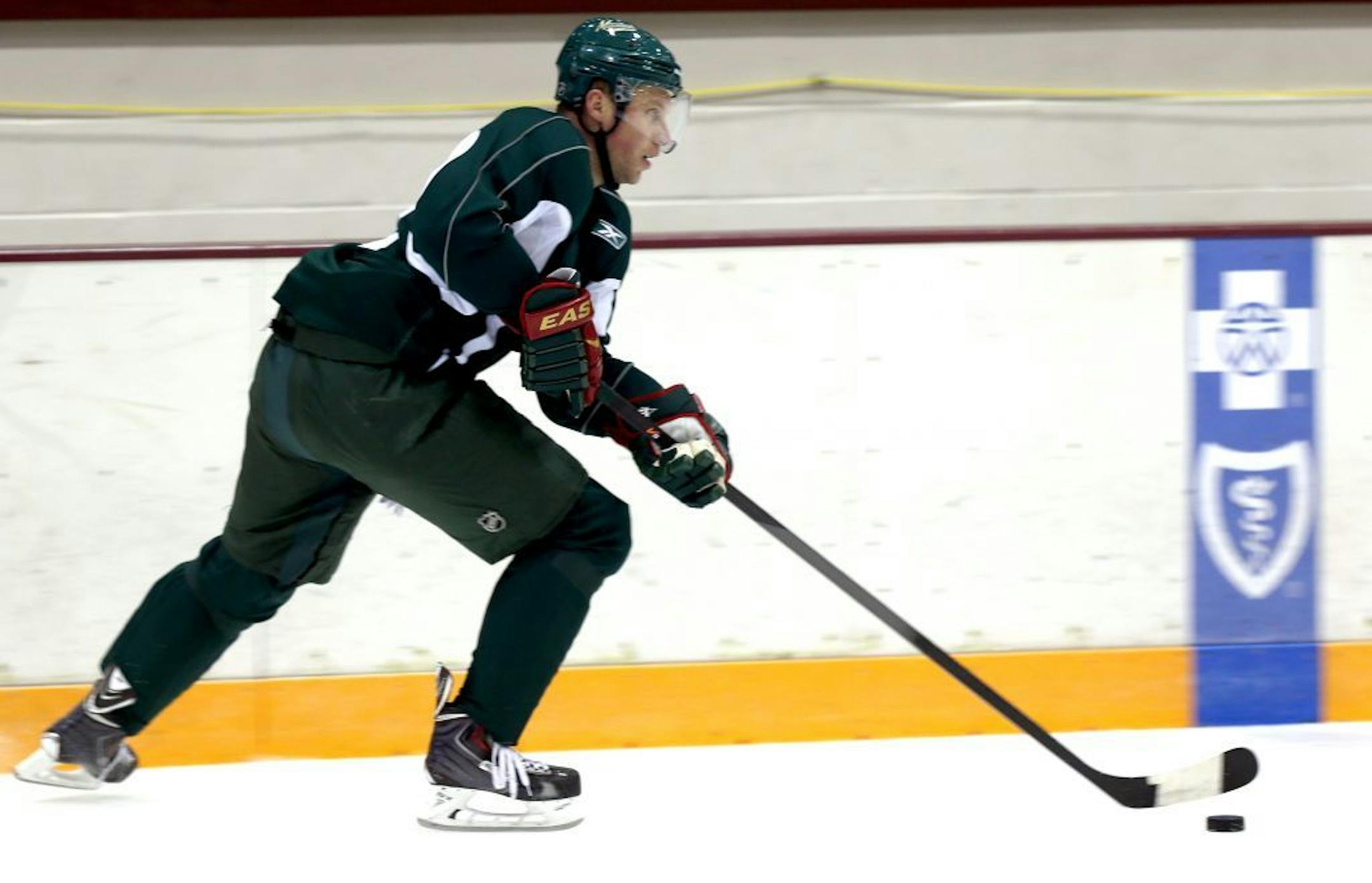Dany Heatley practices at Ridder Arena on the U of M campus during training camp, September 12, 2013.
