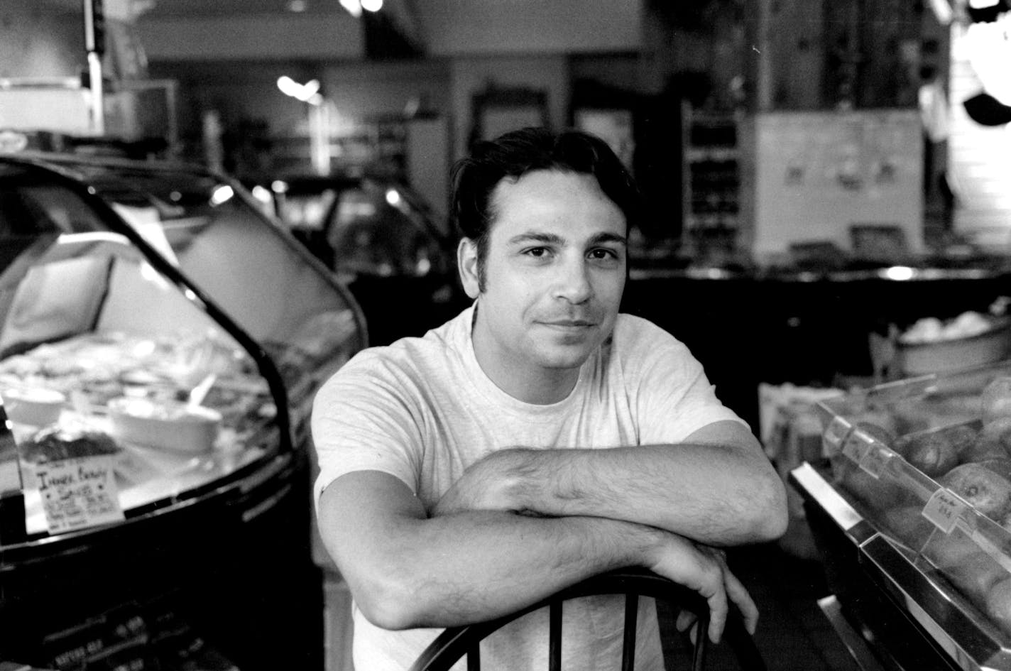 May 27, 1992 Lenny Russo, chef and manager at Blackberry Creek Market, plans to offer cooking classes. Tom Sweeney, Minneapolis Star Tribune