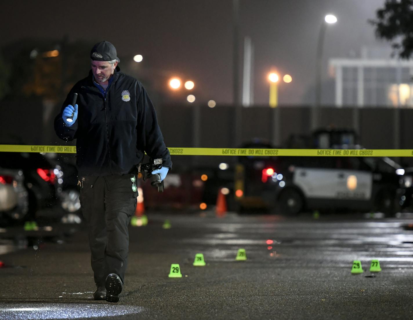 Investigators worked the scene of a homicide on Wednesday, Oct. 2, 2019 at the Cedar 94 apartment complex in Minneapolis, Minn. ] Aaron Lavinsky &#x2022; aaron.lavinsky@startribune.com Investigators worked the scene of a homicide on Wednesday, Oct. 2, 2019 at the Cedar 94 apartment complex in Minneapolis, Minn.