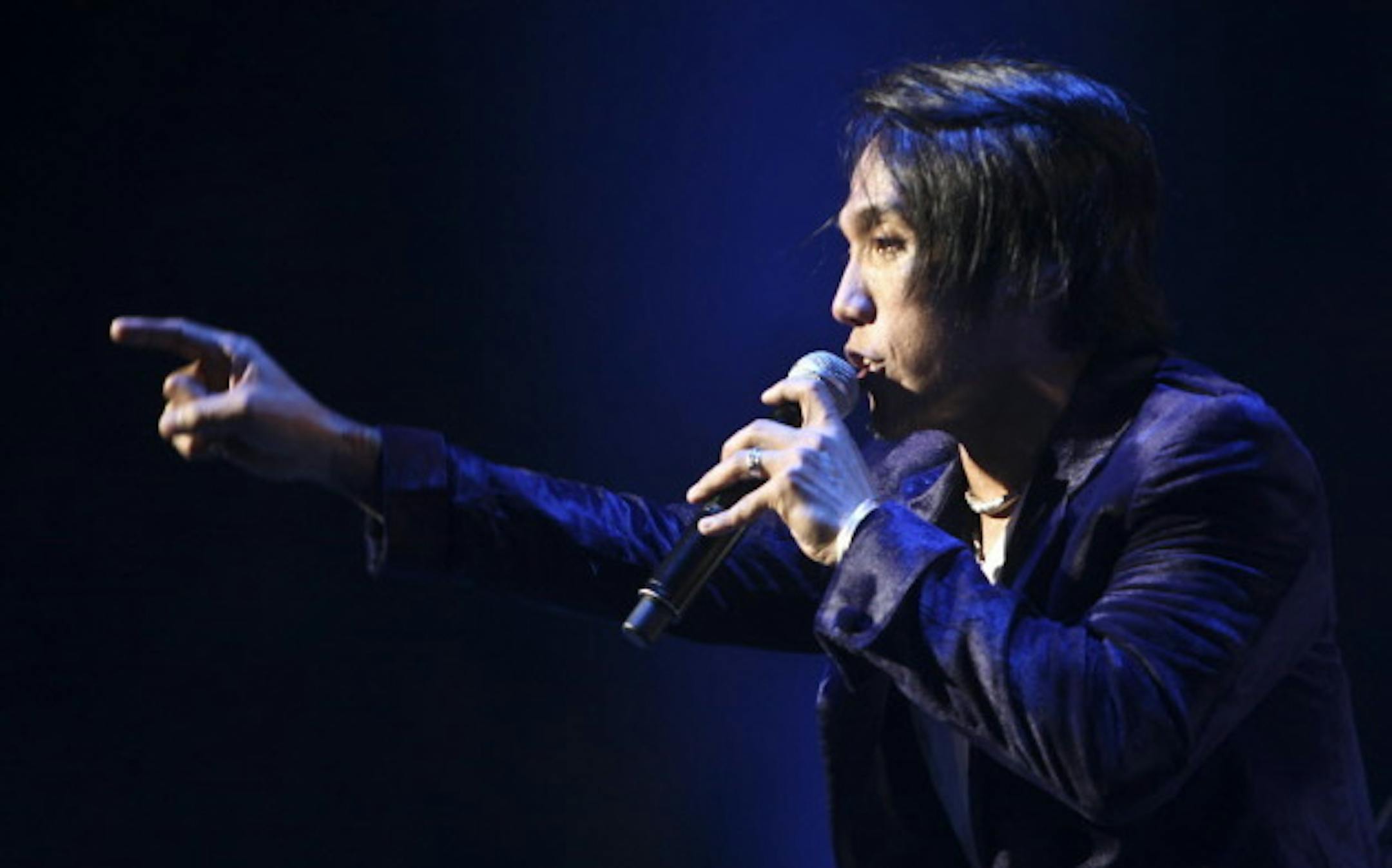 Journey's Arnel Pineda at Xcel Center in 2011. / Star Tribune file