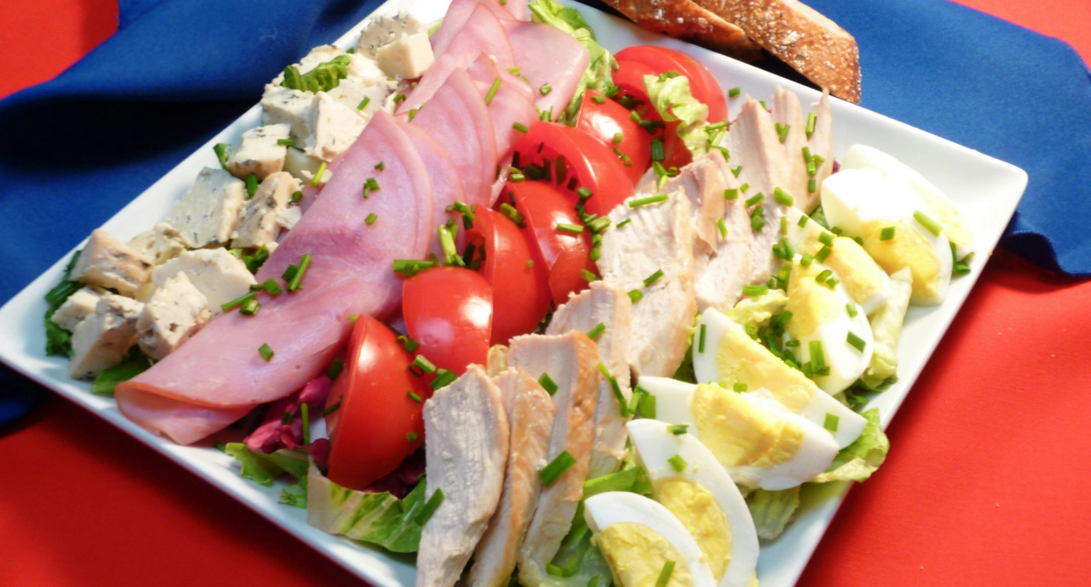 All-American Cobb Salad. (TNS) ORG XMIT: 1186602