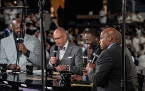 From left, TNT's crew of Shaquille O’Neal, Ernie Johnson, Draymond Green, Kenny Smith and Charles Barkley chop it up during Game 1 at Target Center.