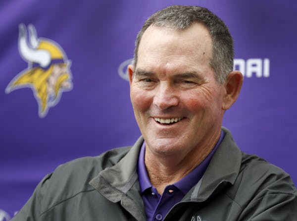 Minnesota Vikings head coach Mike Zimmer spoke to the media after it was announced that he received a contract extension. ] CARLOS GONZALEZ cgonzalez@