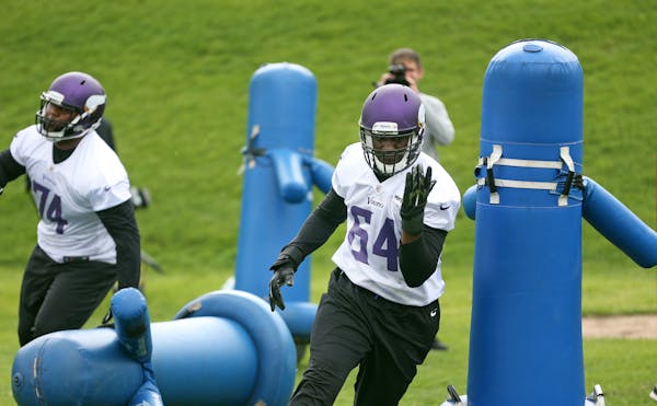 Vikings Stephen Weatherly worked on drills during OTA training at Winter Park