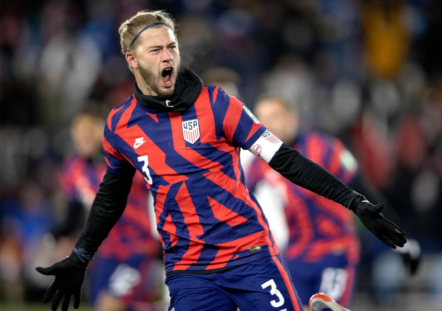 Walker Zimmerman of the U.S celebrated a goal by Weston McKennie in the first half Wednesday against Honduras in St. Paul.