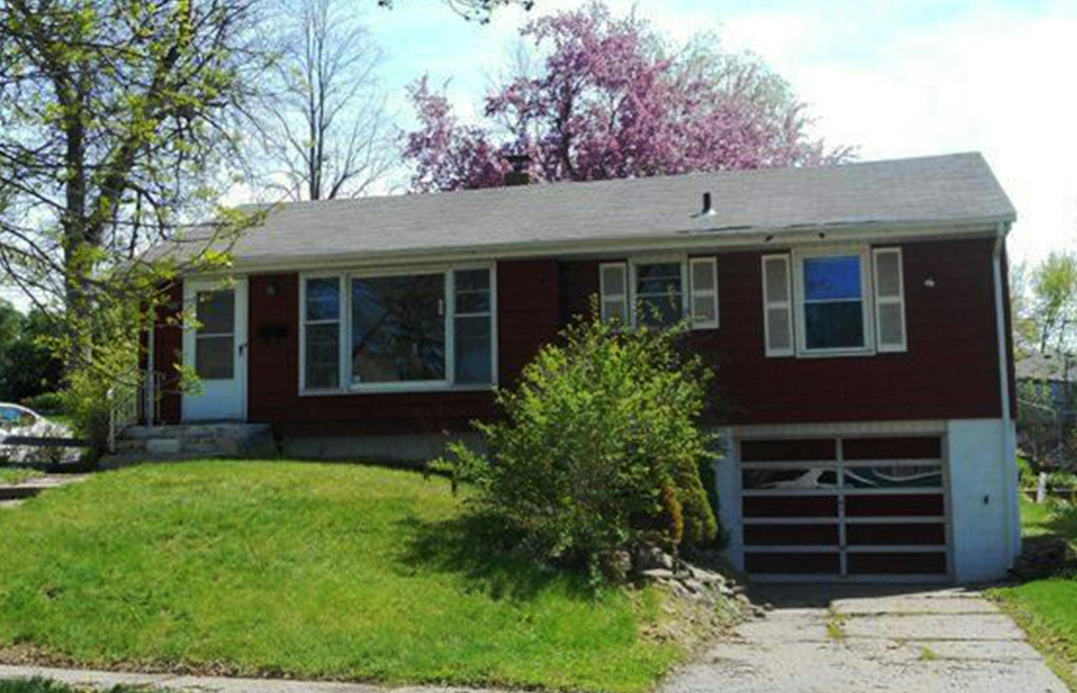 ... St. Paul
Built in 1956, this three-bedroom, two-bath house located in the Payne-Phalen neighborhood has 1,502 finished square feet and features three bedrooms on one level, hardwood floors, eat-in kitchen, full finished walkout basement, three-season porch and one-car tuckunder garage. Listed by Andy Skwiot, Re/Max Results, 651-407-7860.
