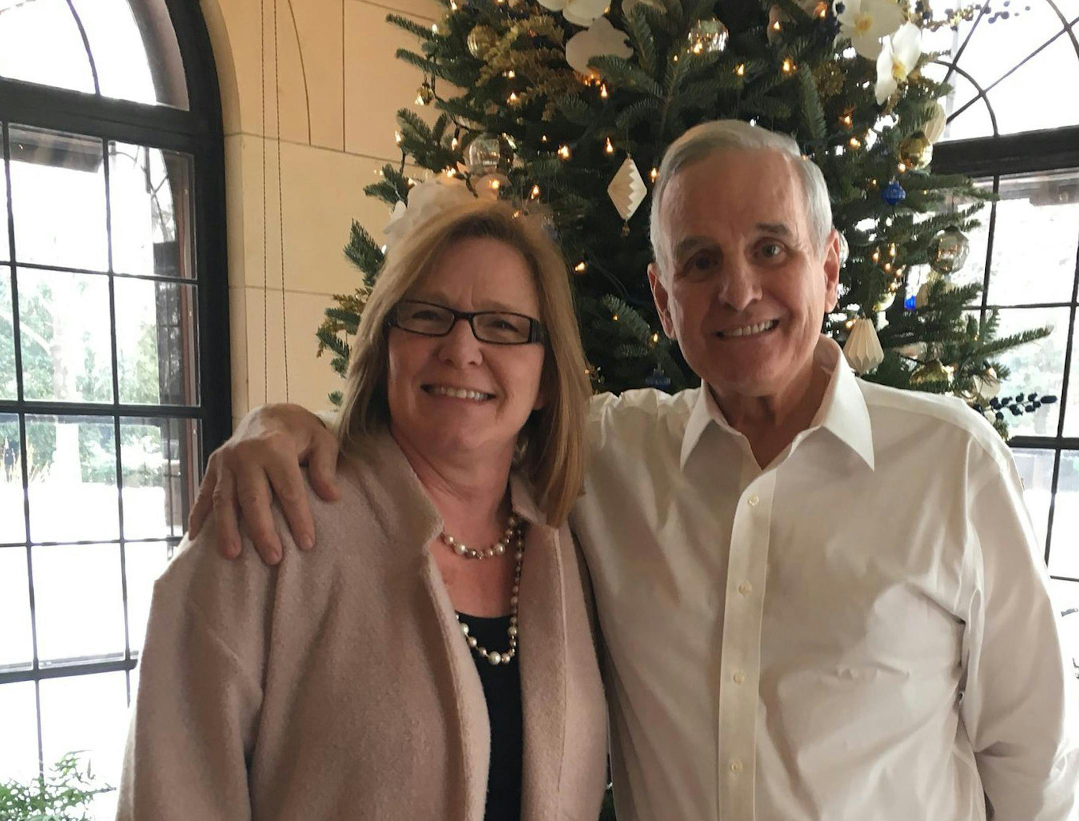 In a photo she shared on Twitter, GOP Sen. Michelle Fischbach met Friday with DFL Gov. Mark Dayton.