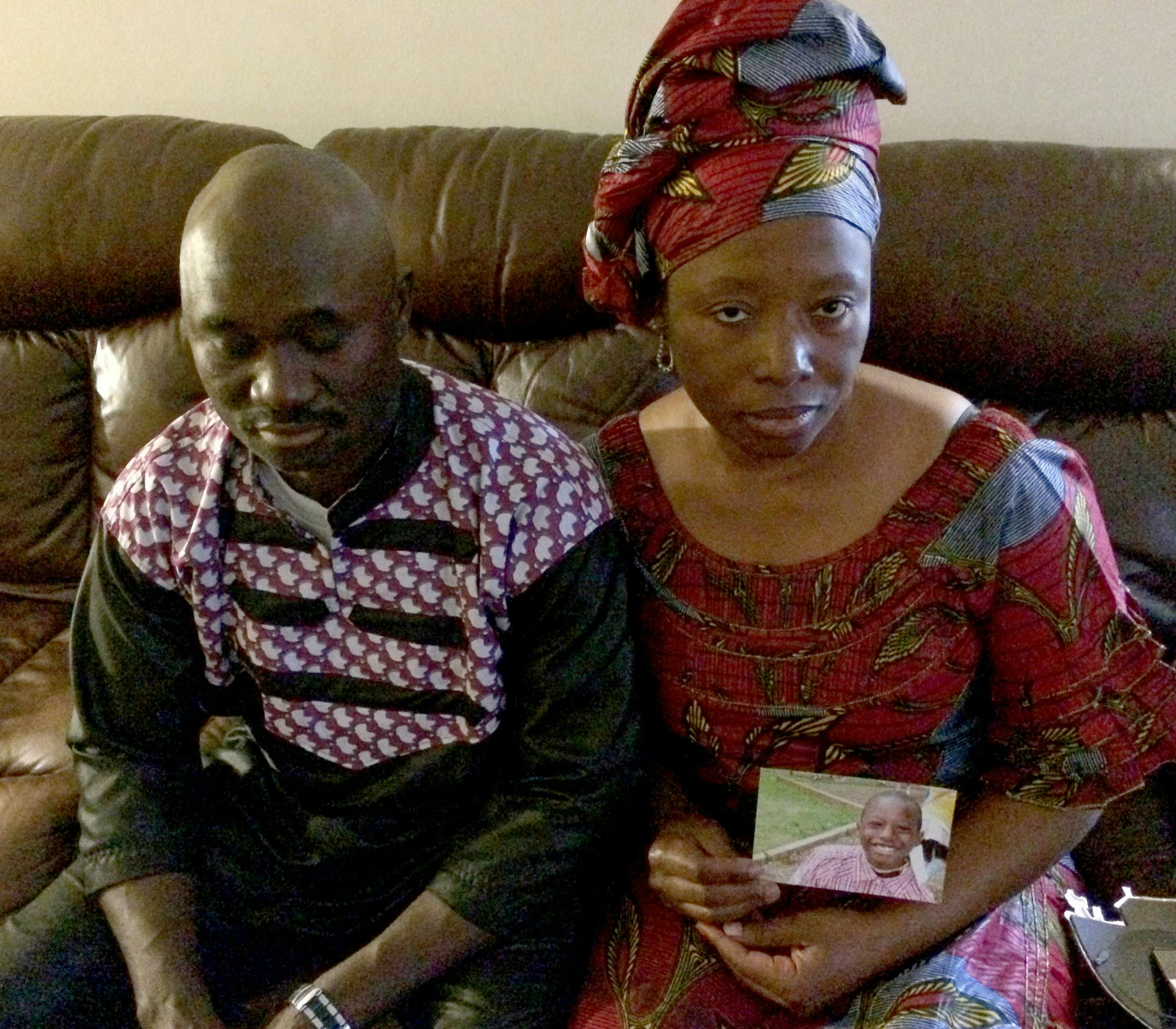 Lancine Fofana (left) and Madosu Kanneh, parents of Mohamed Fofana. credit: Gail Rosenblum, Star Tribune ORG XMIT: MIN1505271043260776