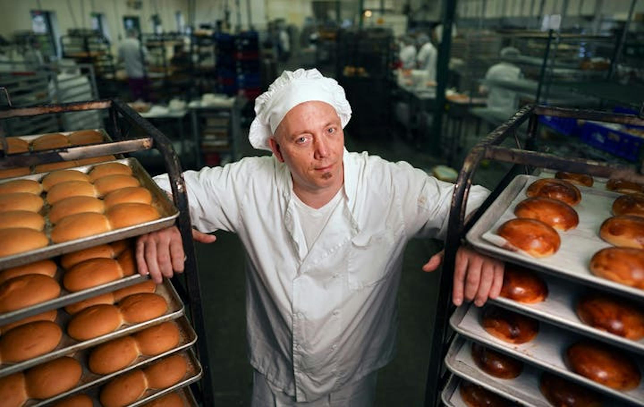Baker/poet Danny "Klecko" McGleno, whose latest book highlights the Hispanic workers who made up most of the crew at Saint Agnes Bakery. (Brian Peters/Minneapolis Star Tribune/TNS) ORG XMIT: 1322922