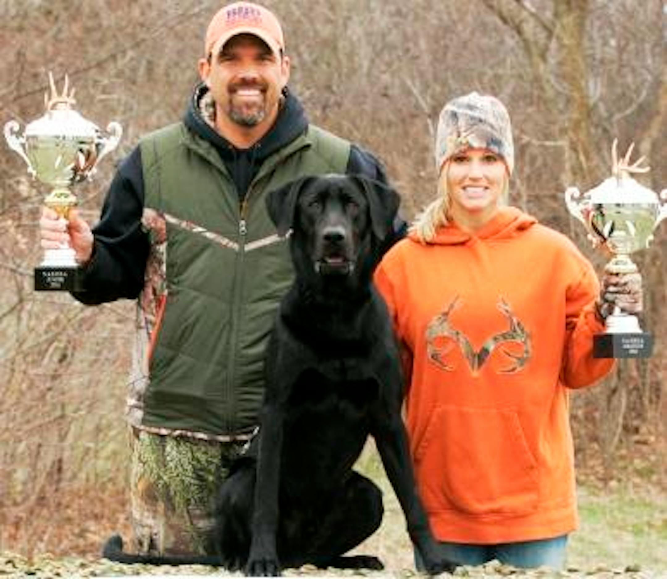 Lee and Tiffany Lakosky, of television's "The Crush," won the amateur open and junior divisions at the World Shed Dog Hunting championship with their Lab, Tank. Photo © Mark Palas