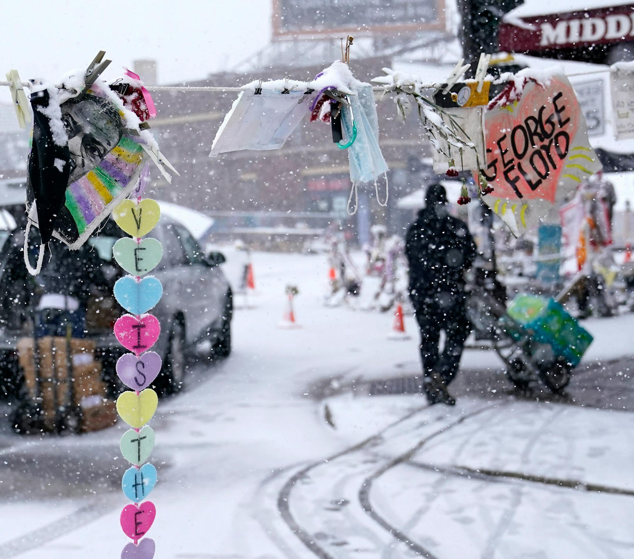 Snow fell on George Floyd Square at the intersection of East 38th Street and Chicago Avenue South in Minneapolis. ] DAVID JOLES • david.joles@startribune.com Tuesday, Oct. 20, 2020 in Minneapolis, MN.