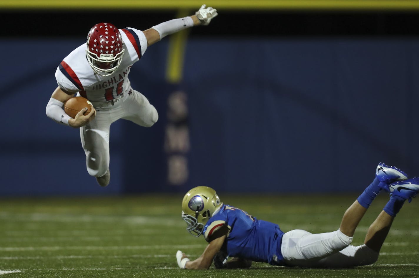 St. Paul Highland Park's Josh Aune is flying into national signing day with enthusiasm to match Gophers coach P.J. Fleck. "There's nowhere else I'd rather be," he said.