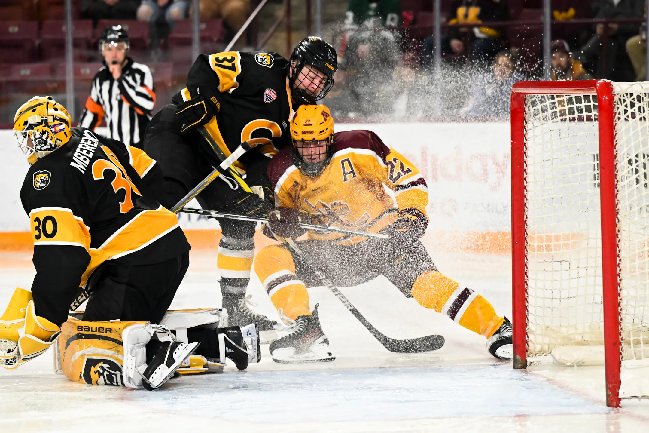 Jimmy Snuggerud, Rhett Pitlick spark Gophers hockey past Colorado College