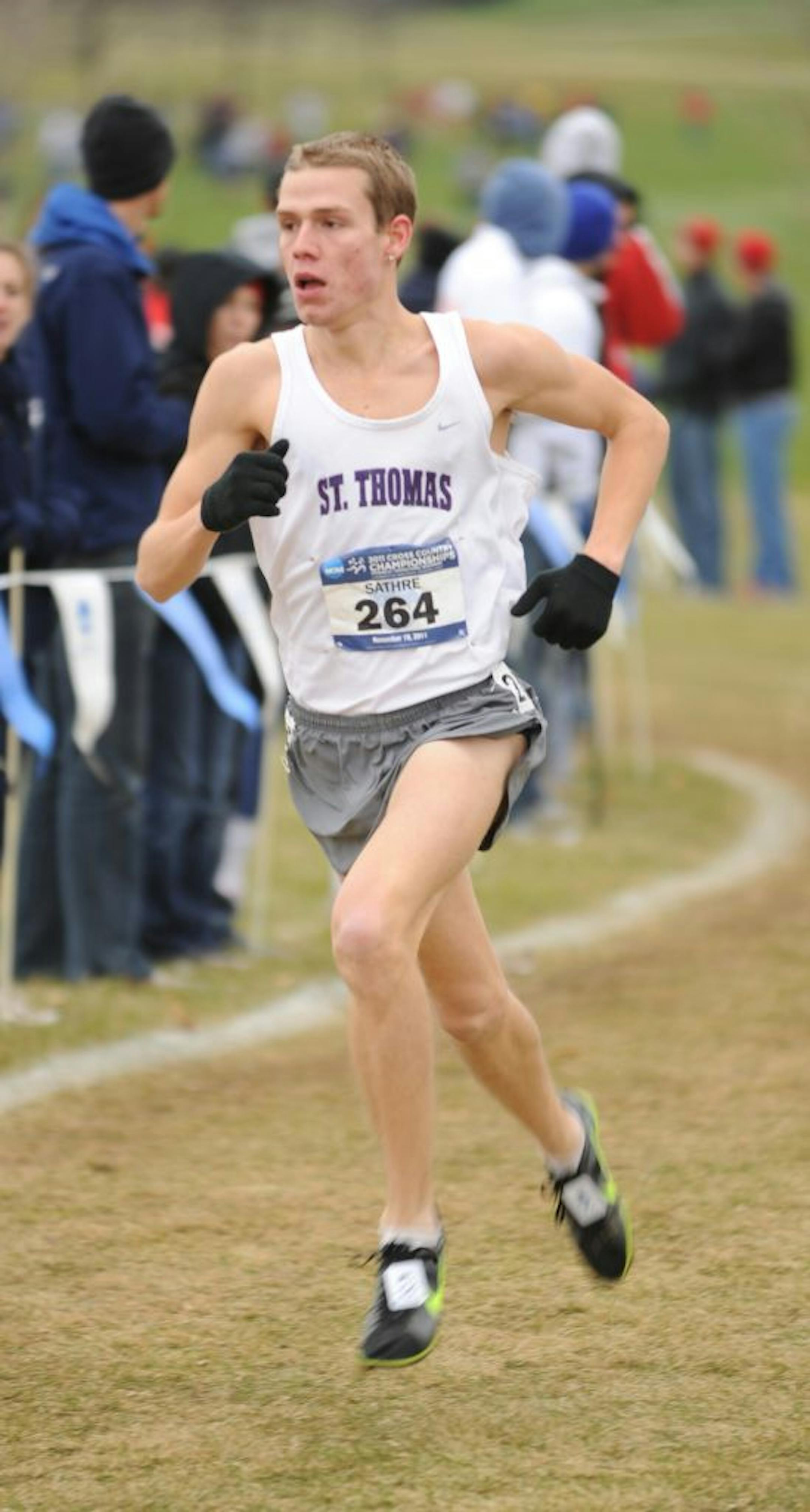 St. Thomas' Ben Sathre won the NCAA Division III cross-country title Saturday.