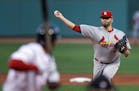 Betting odds say Twins are favorites to land Lance Lynn, Alex Cobb