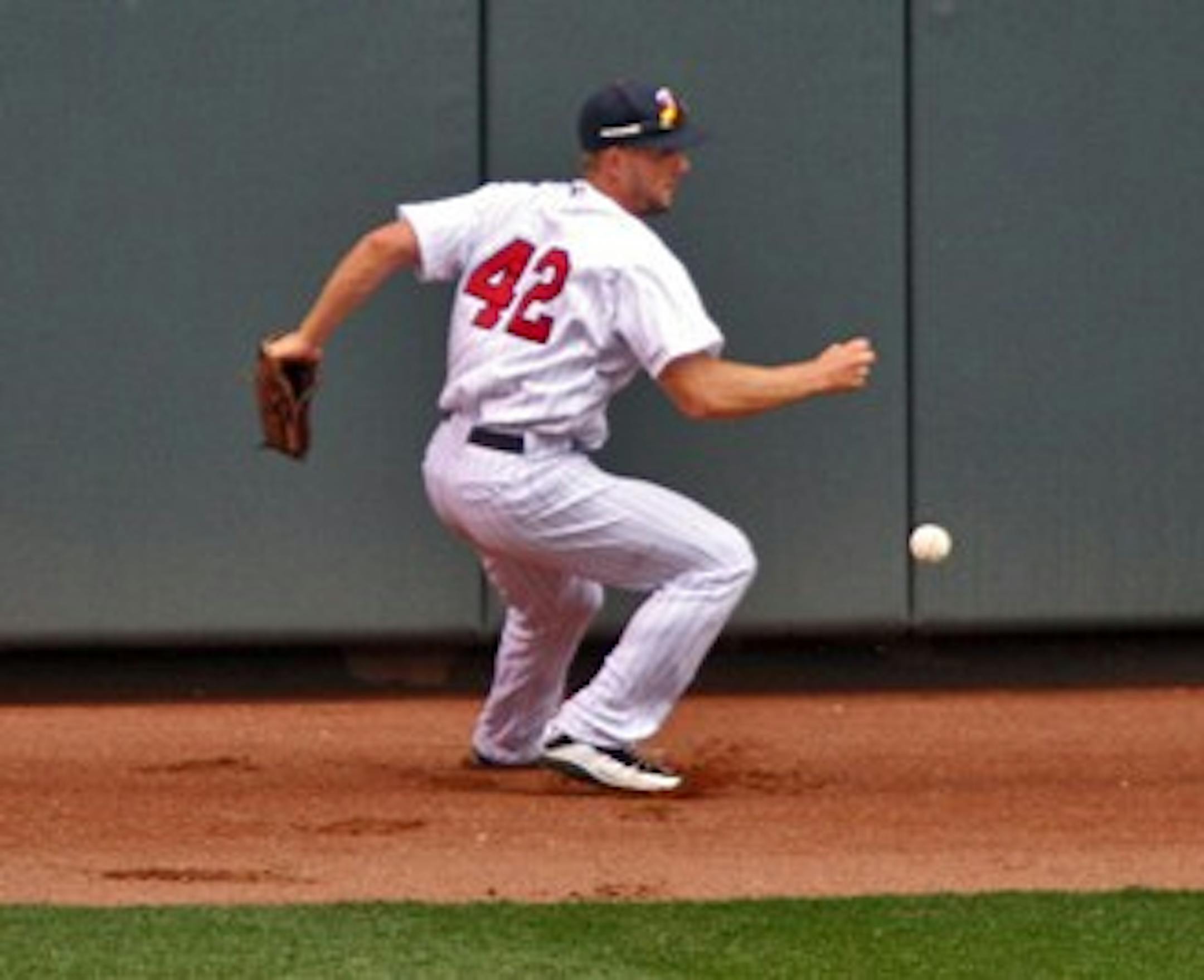 Clete Thomas, pictured closer to the ball than he was on many swings.