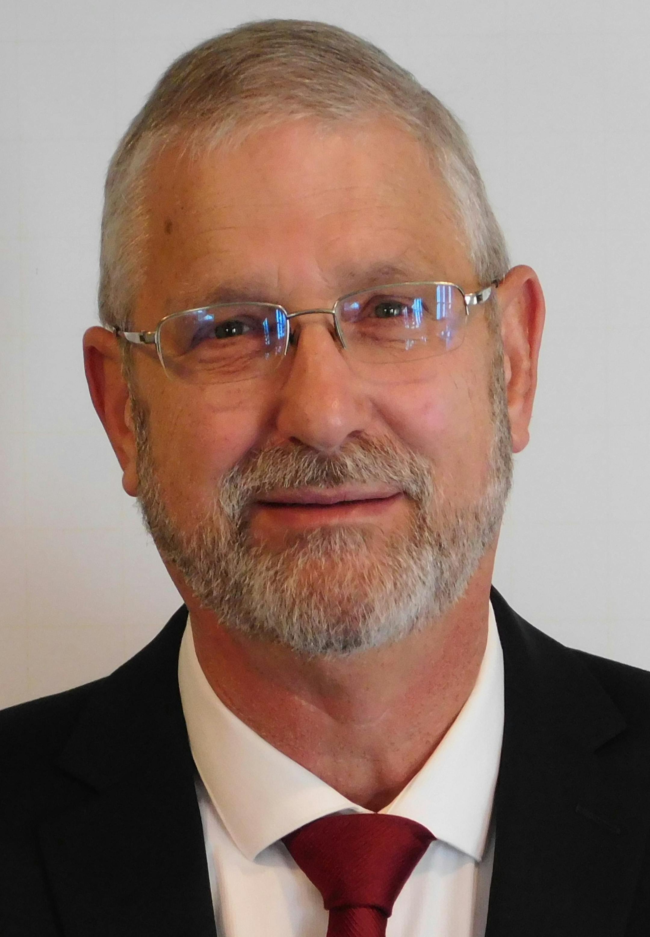 Mark Erickson is economic development authority director of Winthrop, Minn. He's also chair of the League of Minnesota Cities' telecommunications task force and his city's representative in the RS Fiber Project, a 10-city, 17-township broadband cooperative in Renville and Sibley counties.