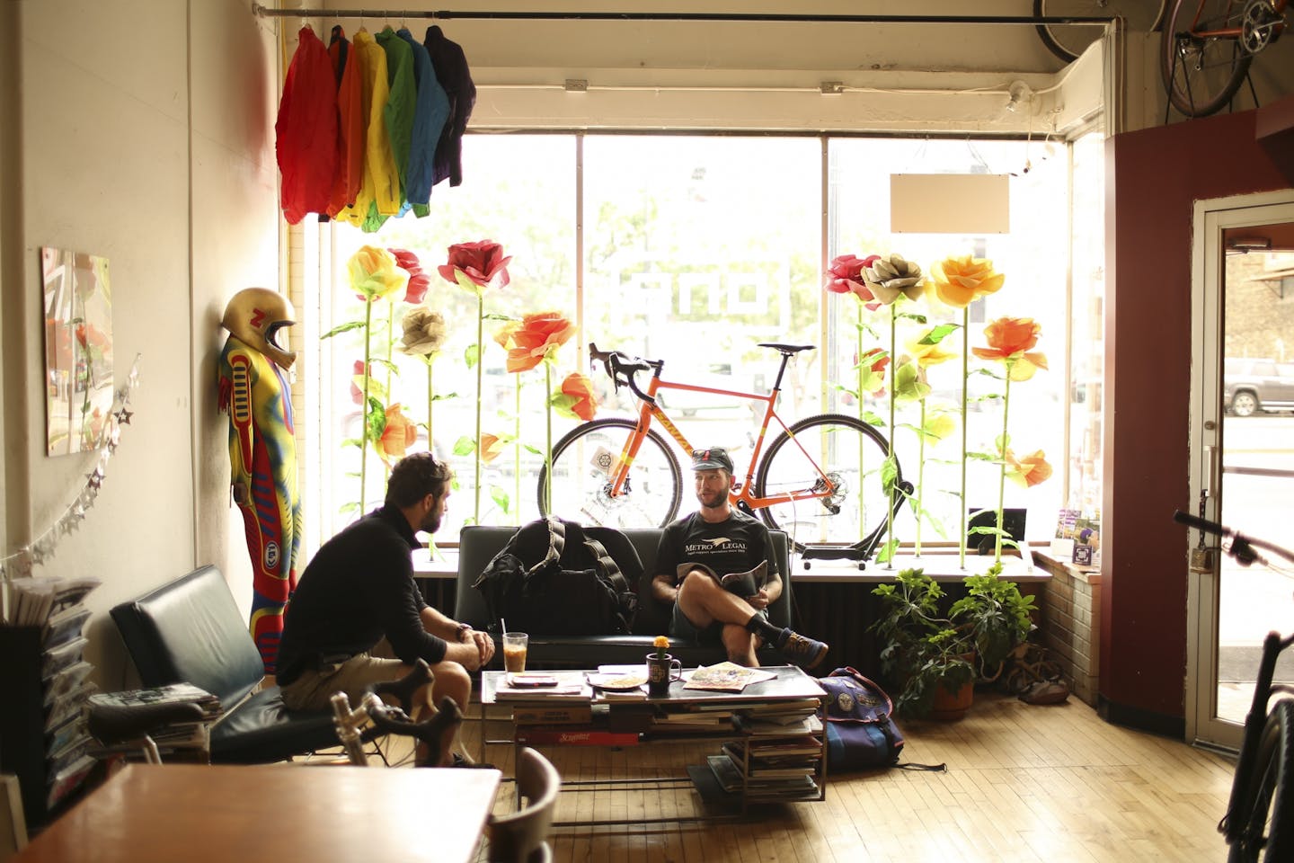 Twin Cities bike messengers fight reckless drivers and job
