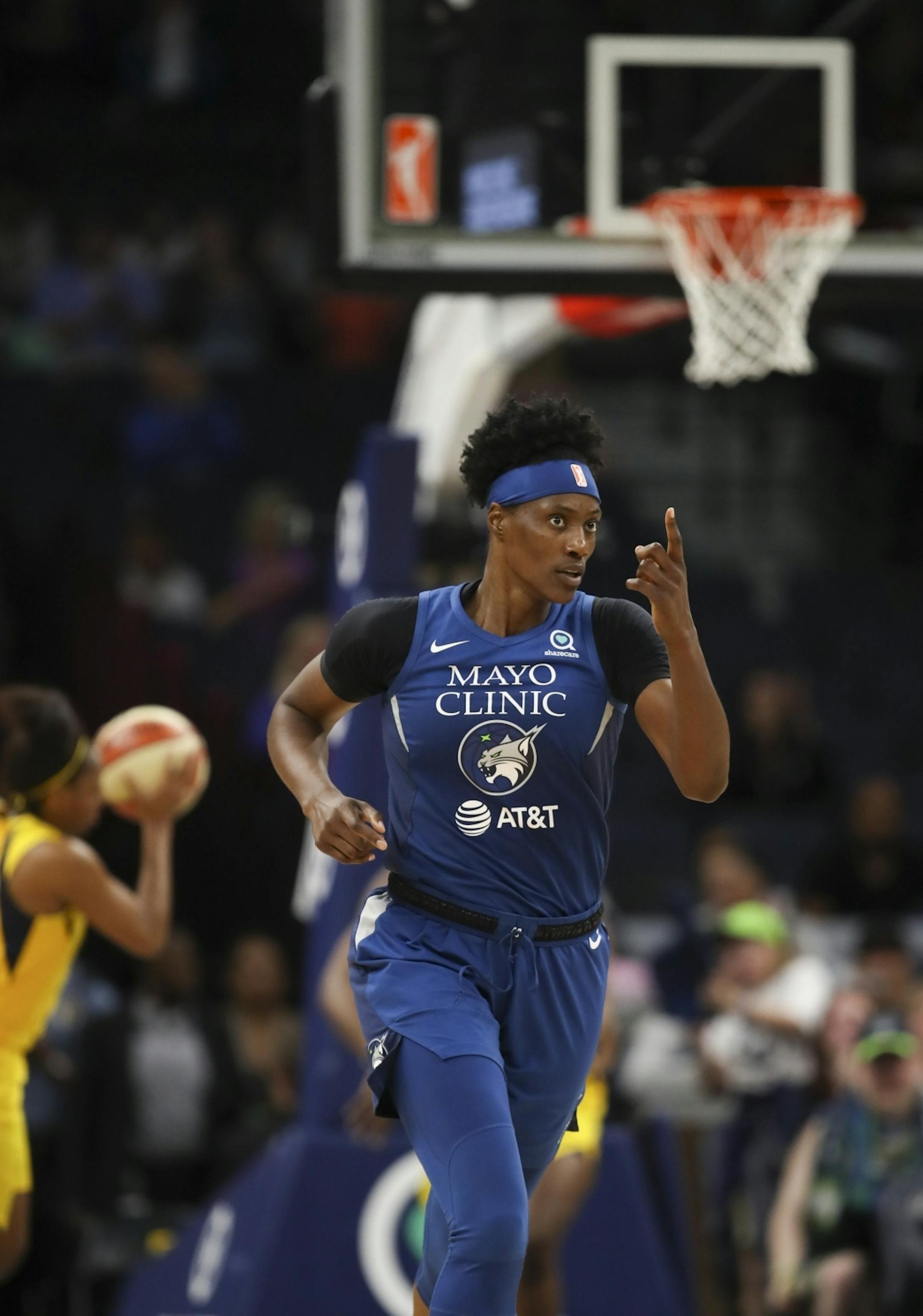 Minnesota Lynx center Sylvia Fowles (34) acknowledged an assist from a teammate after a fourth quarter basket.