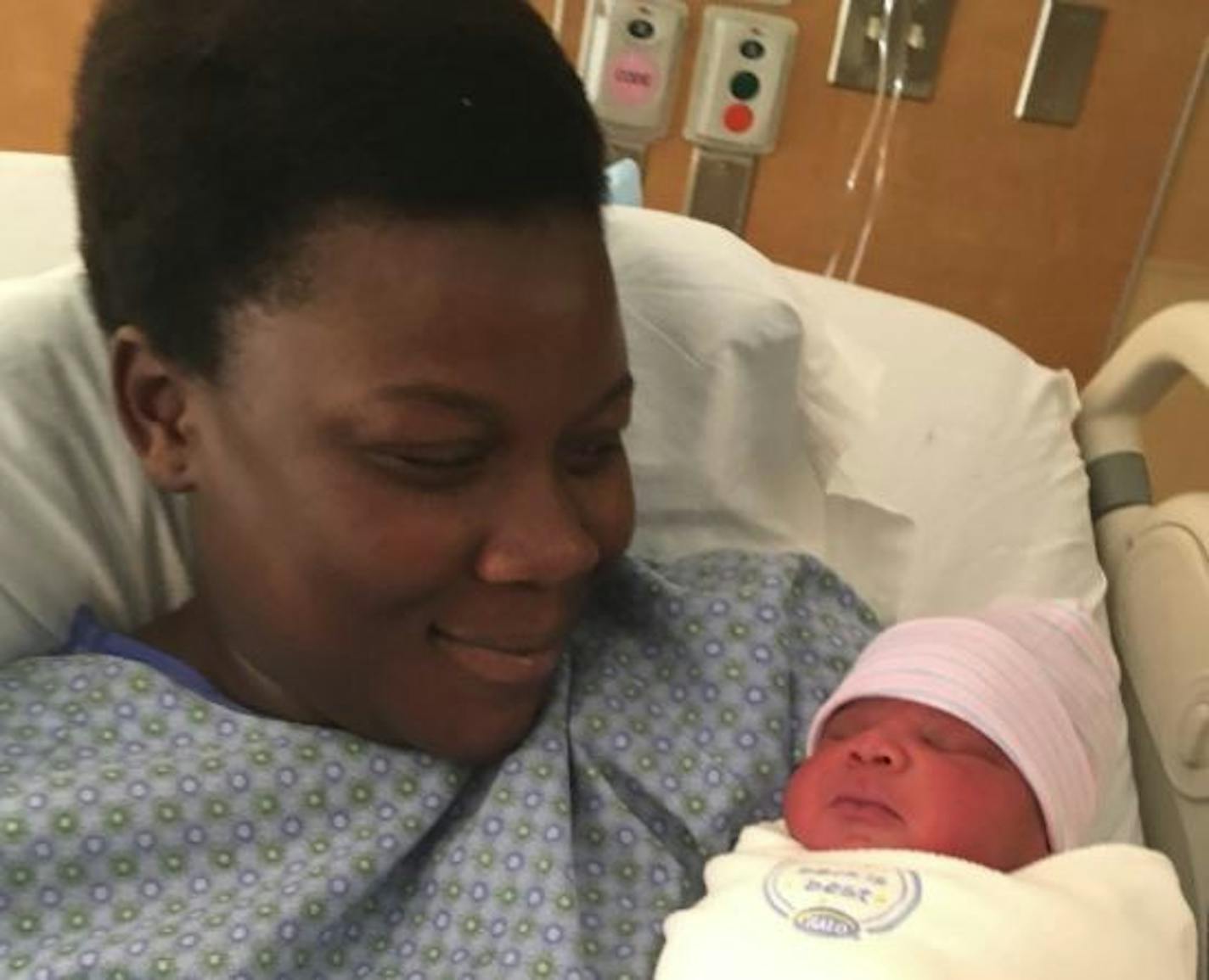 Michelle Agyei's on-board delivery was terrifying: "I thought I was going to die."