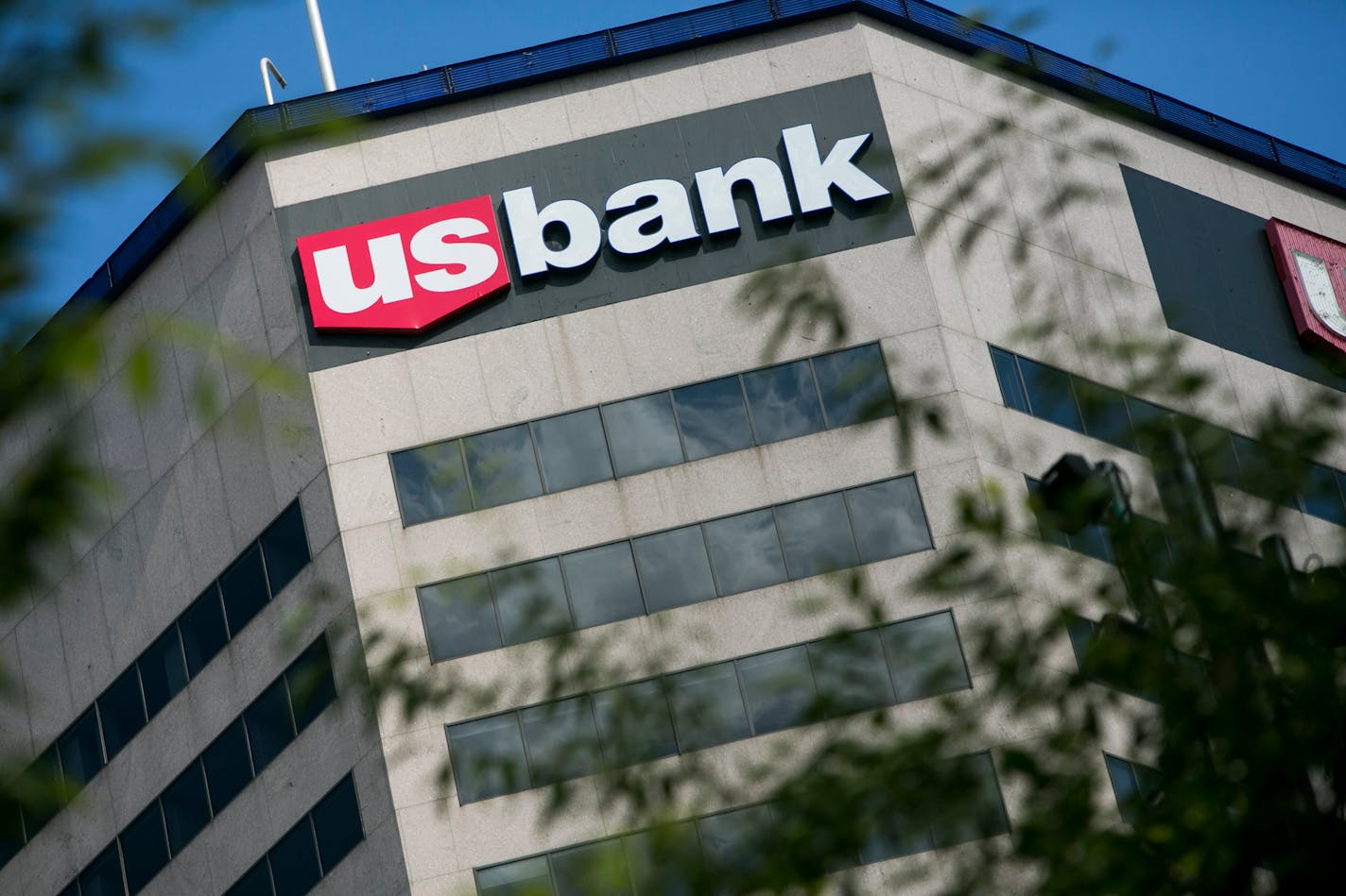 A logo sign outside of facility occupied by U.S. Bancorp (Bank) in Cincinnati, Ohio on June 29, 2017. Photo by Kristoffer Tripplaar *** Please Use Credit from Credit Field ***(Sipa via AP Images)