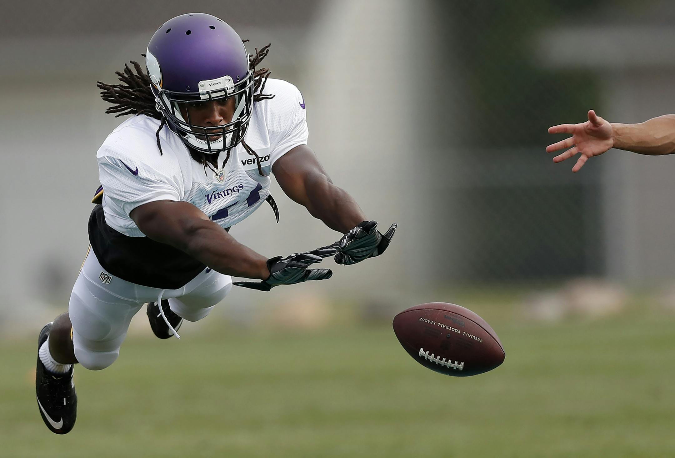 Anthony Harris (41) practiced blocking punts.