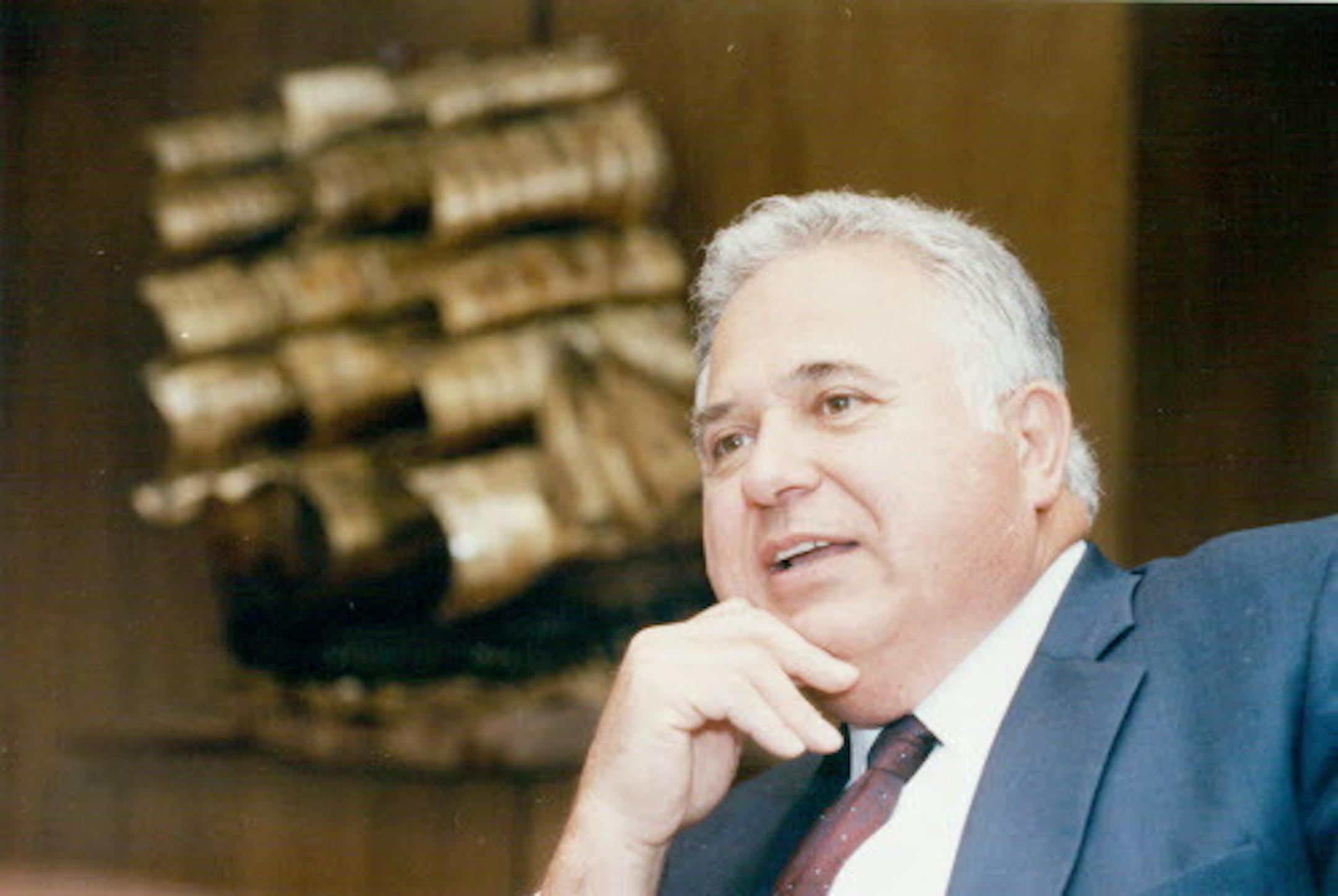 April 12, 1991 L. D. (Desi) DeSimone, will take over as chairman and chief executive of 3M in October of 1991. April 29, 1991 February 4, 1993 January 26, 1995 Bruce Bisping, Minneapolis Star Tribune