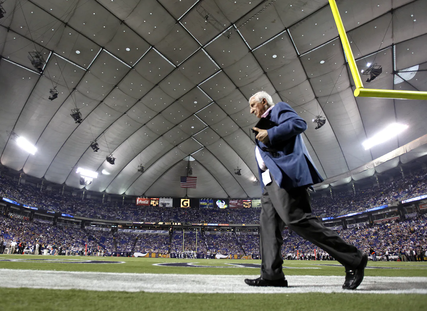 Minnesota sports legend Sid Hartman honored, Patrick Reusse reflects