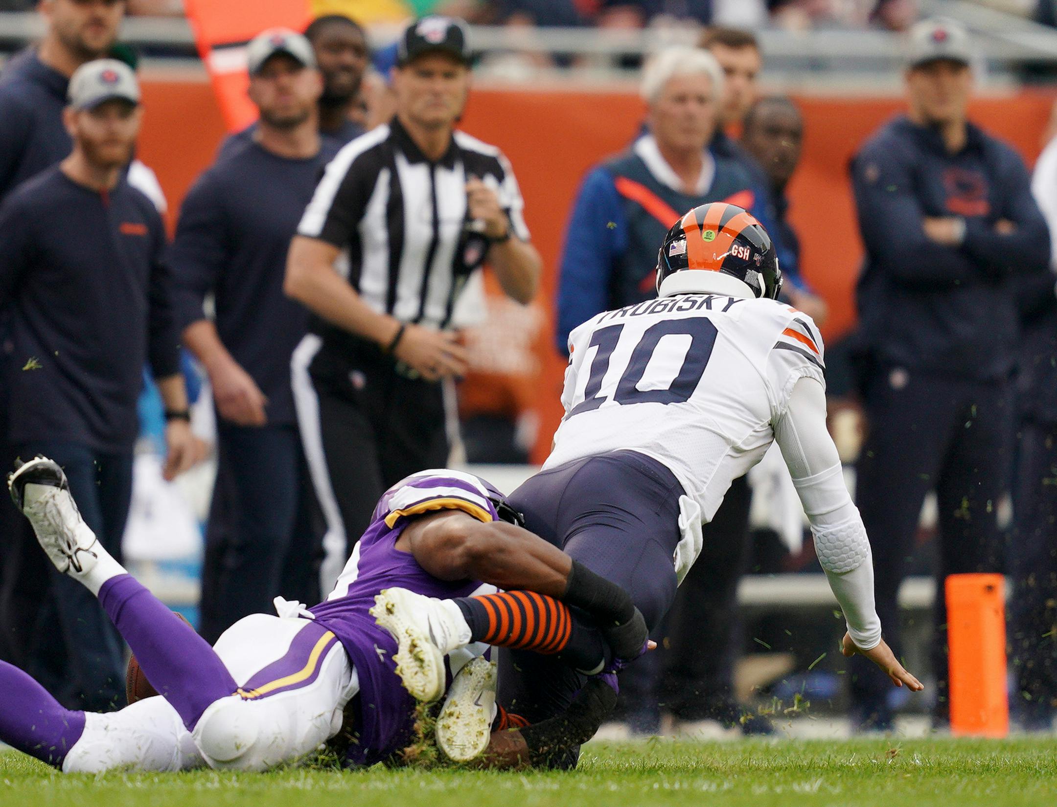 Minnesota Vikings defensive end Danielle Hunter (99) tackled Chicago Bears quarterback Mitchell Trubisky (10) who went out with an injury afterwards in the first quarter. ] ANTHONY SOUFFLE • anthony.souffle@startribune.com The Minnesota Vikings played the Chicago Bears in an NFL football game Sunday, Sept. 29, 2019 at Soldier Field in Chicago.