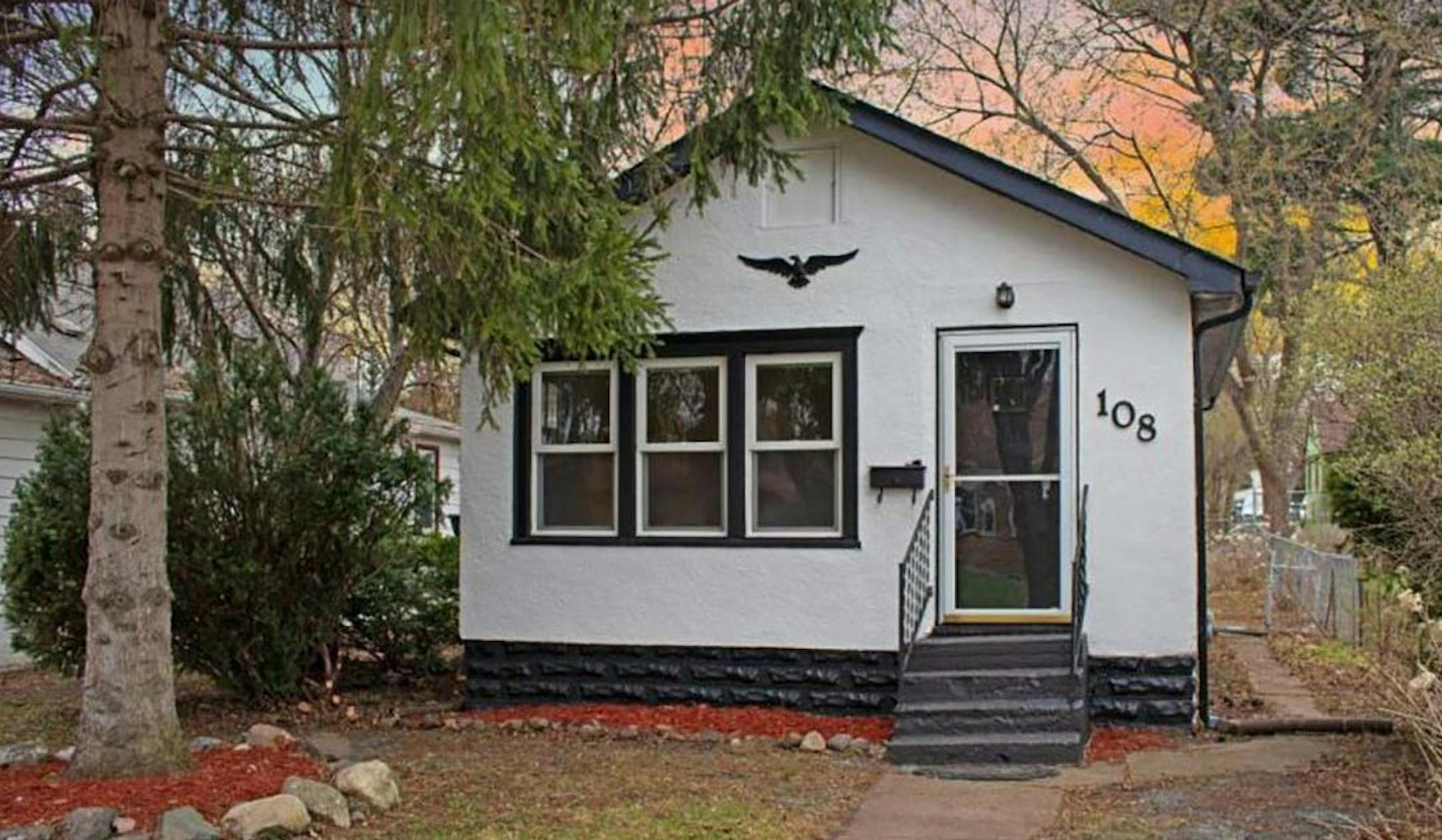 South St. Paul
Built in 1925, this one-bedroom, one-bath house has 712 square feet and features stainless steel kitchen appliances, remodeled bath, unfinished partial basement, deck and one-car detached garage. Listed by Tom Johnson, Dave Ross Real Estate, 651-457-9859.