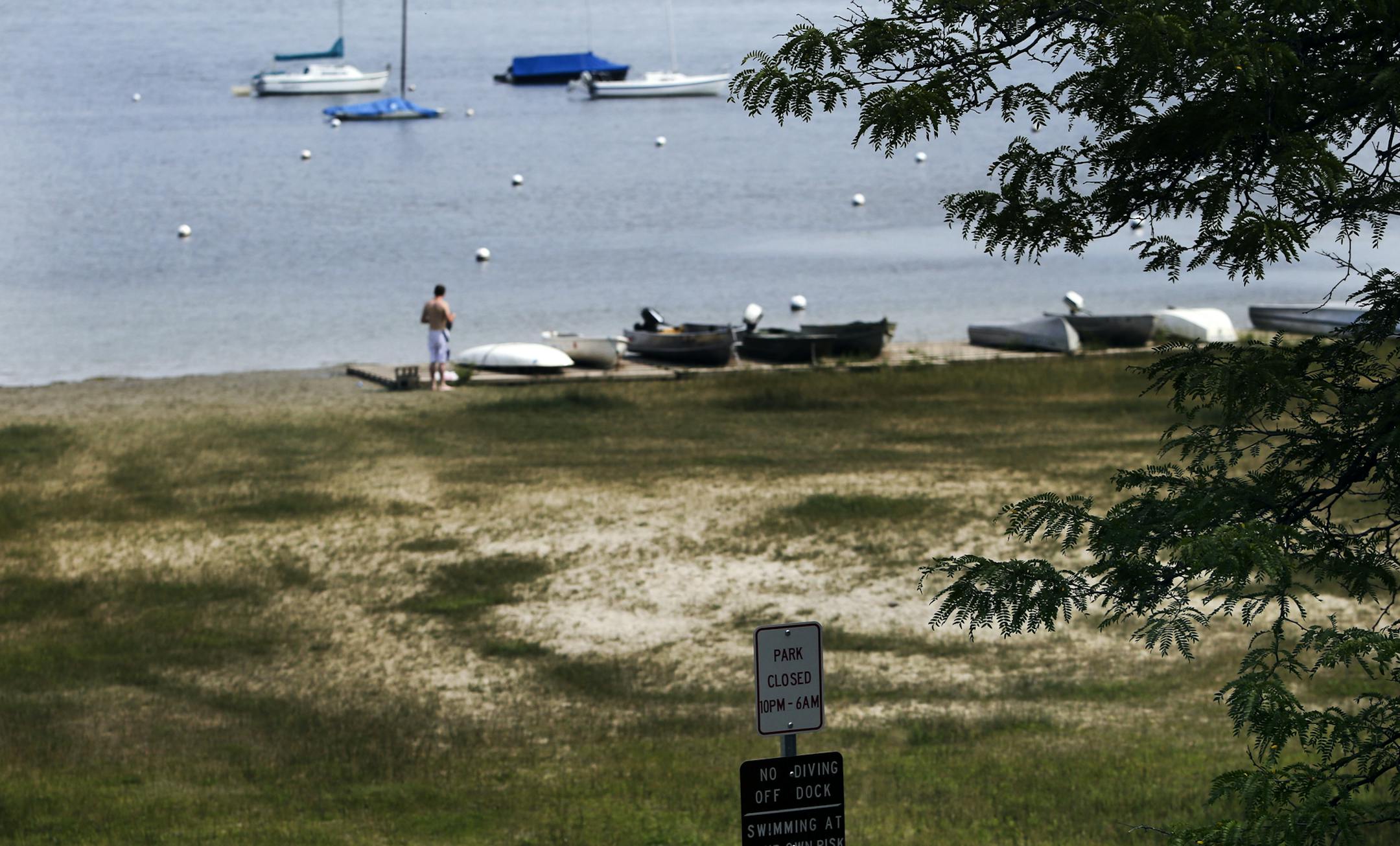 Receding lake levels on White Bear Lake have created large green spaces near Matoska Park as a man prepares to take to the water, along Lake Ave. near downtown Thursday, Aug. 29, in White Bear Lake, 2013.](DAVID](DAVID JOLES/STARTRIBUNE) djoles@startribune.com The solution to the catastrophic decline in the level of White Bear Lake might be as close as the Mississippi River. The question is how to get the water there. Thanks to a $2 million study funded by the Legislature, the Metropolitan Counc