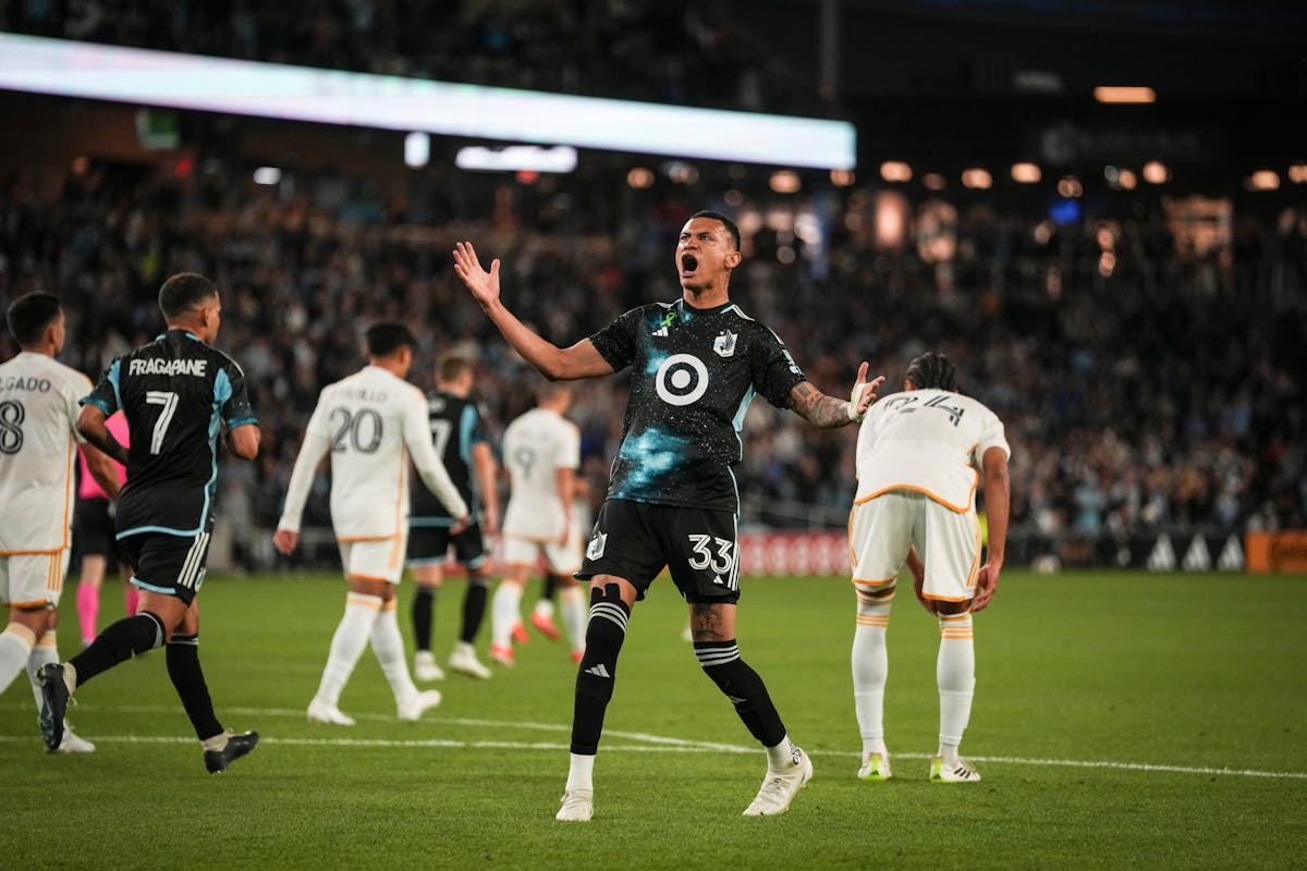 Minnesota United midfielder Kervin Arriaga celebrates his game-tying goal late in the second half.