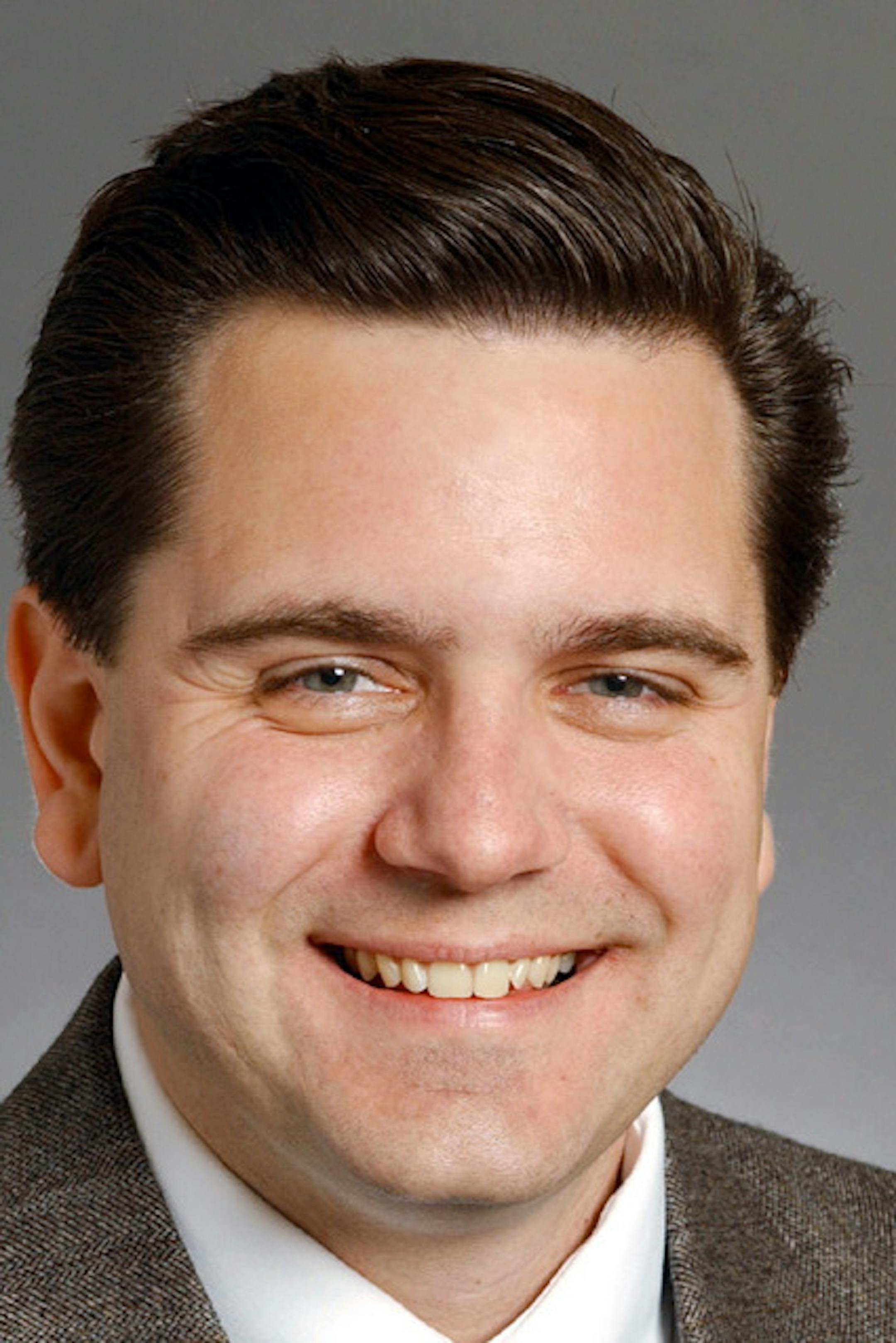 Nienow; Sean Nienow; State senator, District 17; Republican; Cambridge; 2006 ORG XMIT: MIN2013122620373603