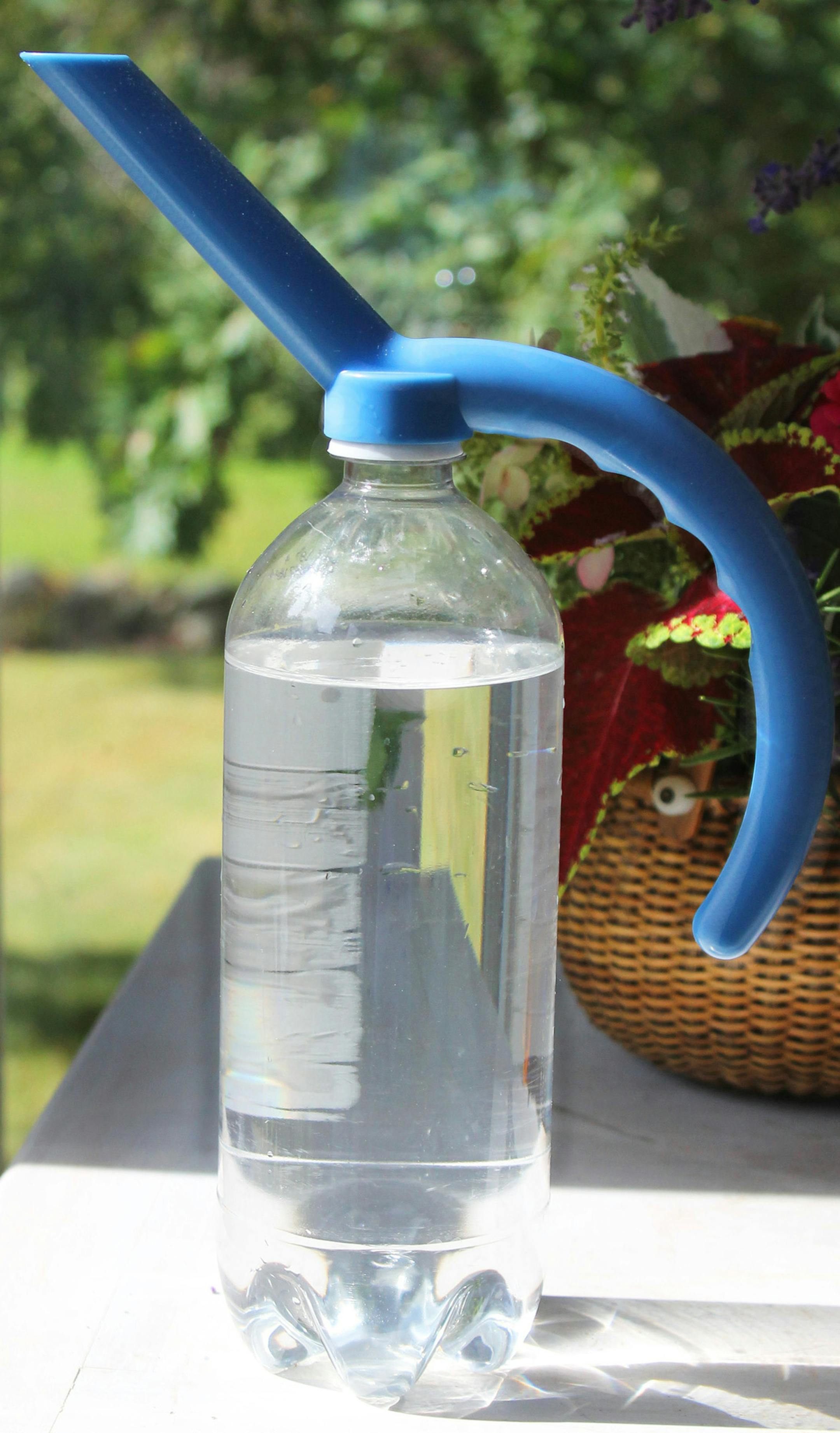 Water spout from Womanswork (Womanswork) ORG XMIT: 1160488