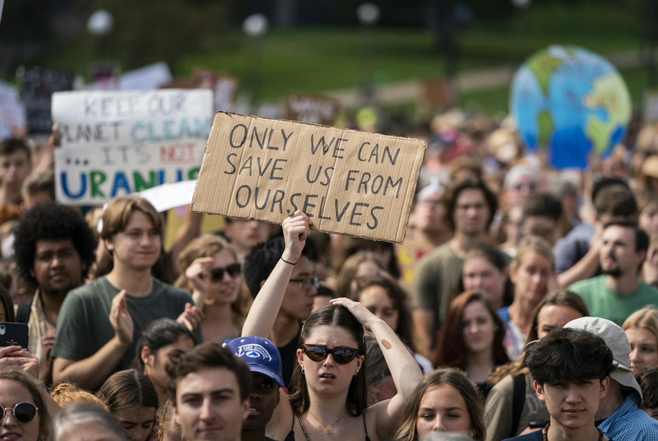Protesters gathered at the Capitol to protest climate change inaction. ] LEILA NAVIDI • leila.navidi@startribune.com BACKGROUND INFORMATION: Hundreds of protesters gathered to march from Western Sculpture Park in St. Paul to rally at the Minnesota Capitol to call for government action to fight climate change, part of a global day of climate protest on Friday, September 20, 2019.