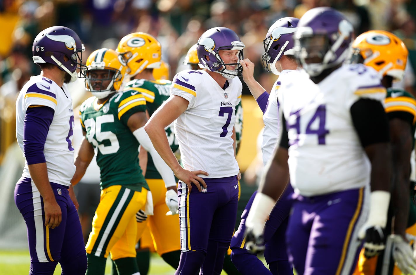 Minnesota Vikings kicker Daniel Carlson missed a game-wining 35 yard field goal in overtime to force a 29-29 tie with the Green Bay Packers.