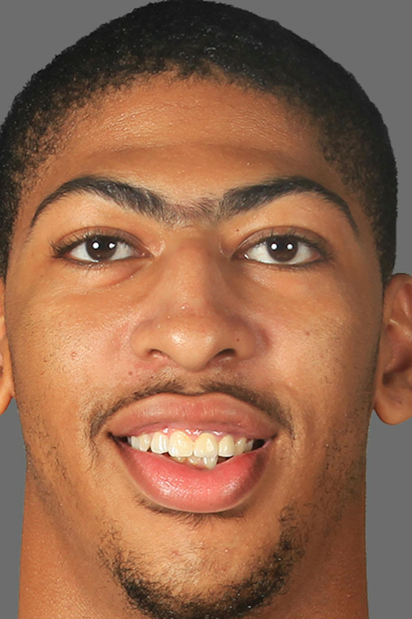 METAIRIE, LA - SEPTEMBER 30: Anthony Davis #23 of the New Orleans Pelicans pose for photos during NBA Media Day on September 30, 2013 at the New Orleans Pelicans practice facility in Metairie, Louisiana. NOTE TO USER: User expressly acknowledges and agrees that, by downloading and or using this Photograph, user is consenting to the terms and conditions of the Getty Images License Agreement. Mandatory Copyright Notice: Copyright 2013 NBAE (Photo by Layne Murdoch/NBAE via Getty Images) ORG XMIT: 1