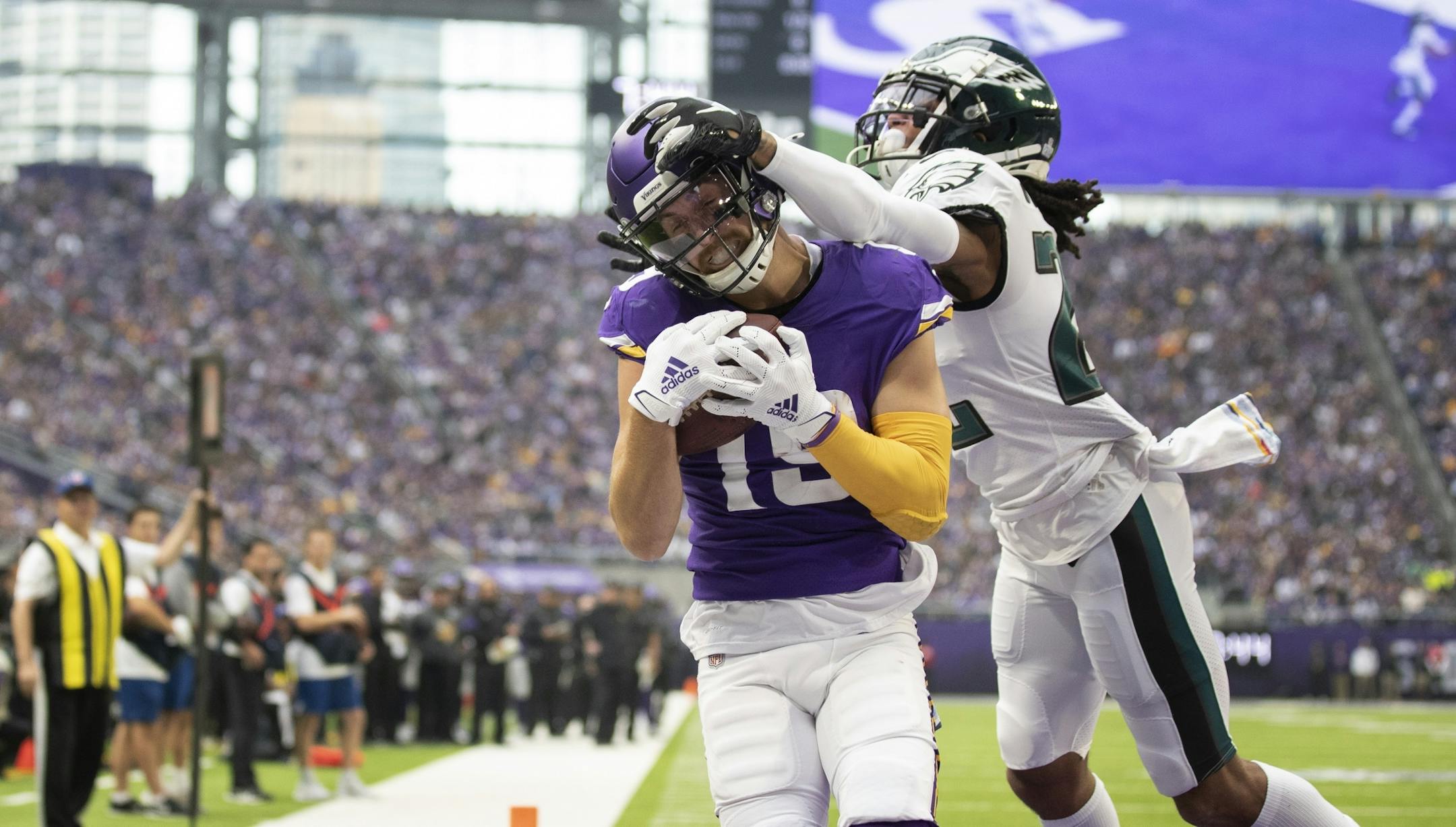 Minnesota Vikings wide receiver Adam Thielen (19) caught at 6 yard first quarter touchdown catch over Philadelphia Eagles cornerback Sidney Jones (22)at U.S. Bank Stadium.