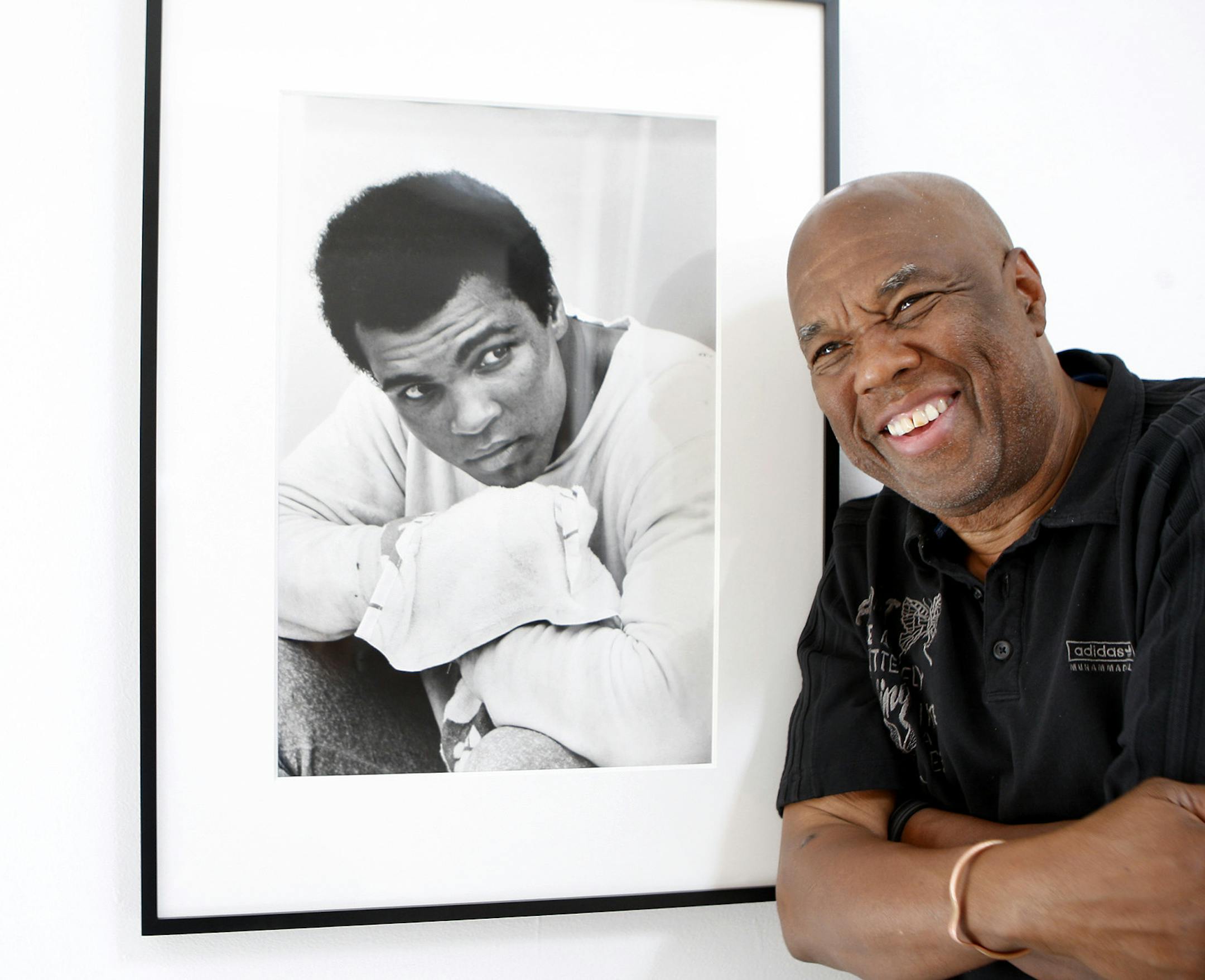Howard Bingham, a close friend and longtime photographer of Muhammad Ali who was also known for his community activism, in May 2008. Bingham died on December 15, 2016, at 77. (Brian Vander Brug/Los Angeles Times/TNS)