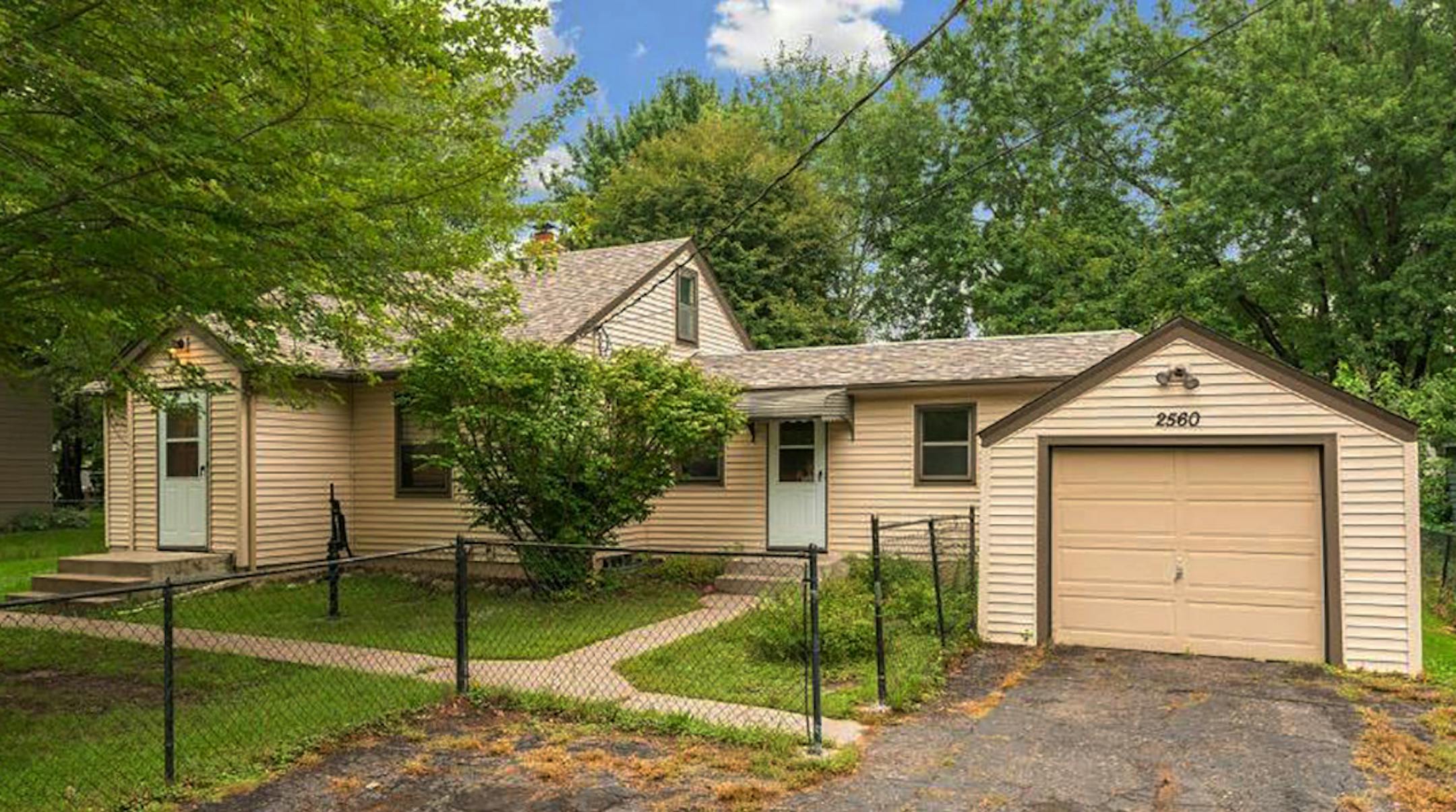 Little Canada
Built in 1950, this two-bedroom, two-bath house has 1,297 square feet and features vaulted ceilings, hardwood floors, stainless steel kitchen appliances, three-season porch, full partially-finished basement, and two-car tandem garage. Listed by Sarah PIckens, Re/Max Advantage Plus, 763-755-1100.