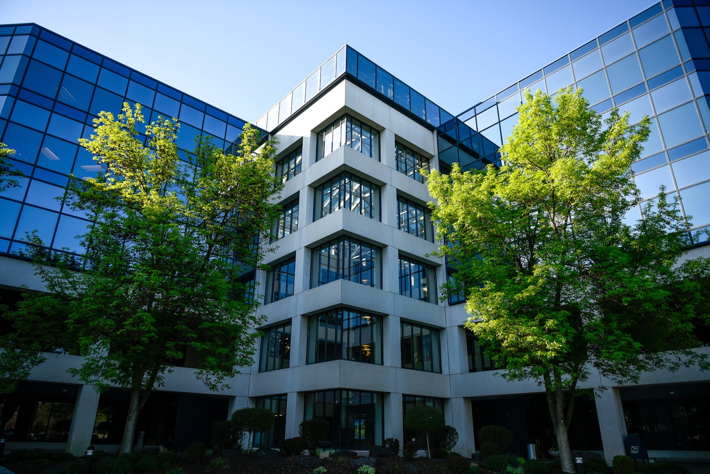 The corporate building currently housing The Mosaic Company's headquarters in Plymouth. ] AARON LAVINSKY &#xef; aaron.lavinsky@startribune.com The Mosaic Company, one of Minnesota's Fortune 500 companies, is moving its headquarters to Florida. The exterior of the corporate office was photographed Tuesday, May 15, 2018 in Plymouth, Minn.