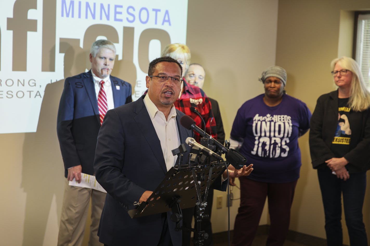 Minnesota union workers stood with MN Attorney General candidate Keith Ellison at a news conference to stress he need to elect an Attorney General ... who will defend worker's rights]
BRIAN PETERSON &#xef; brian.peterson@startribune.com
St. Paul, MN 10/11/2018