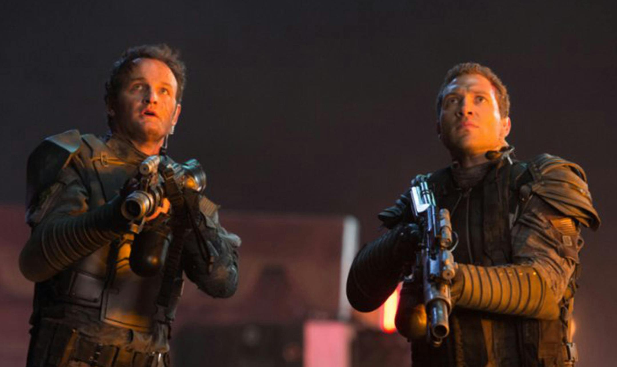 Jason Clarke as John Connor and Jai Courtney as Kyle Reese in "Terminator Genisys." (Melissa Sue Gordon/Paramount Pictures/TNS) ORG XMIT: 1170112