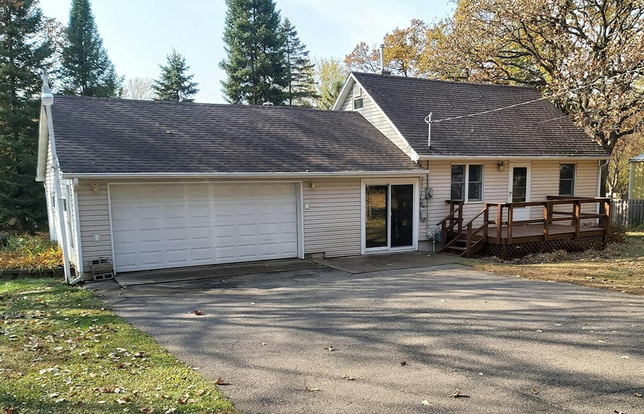 St. Mary's Point Built in 1950, this three-bedroom, two-bath house has 1,427 square feet and features two bedrooms on the upper level, newer mechanicals and windows, hardwood floors, unfinished basement and two-car attached garage on a 1.5-acre lot near the St. Croix River. Listed by Erin Laschinger, Mackaby Realty, 651-998-0998.