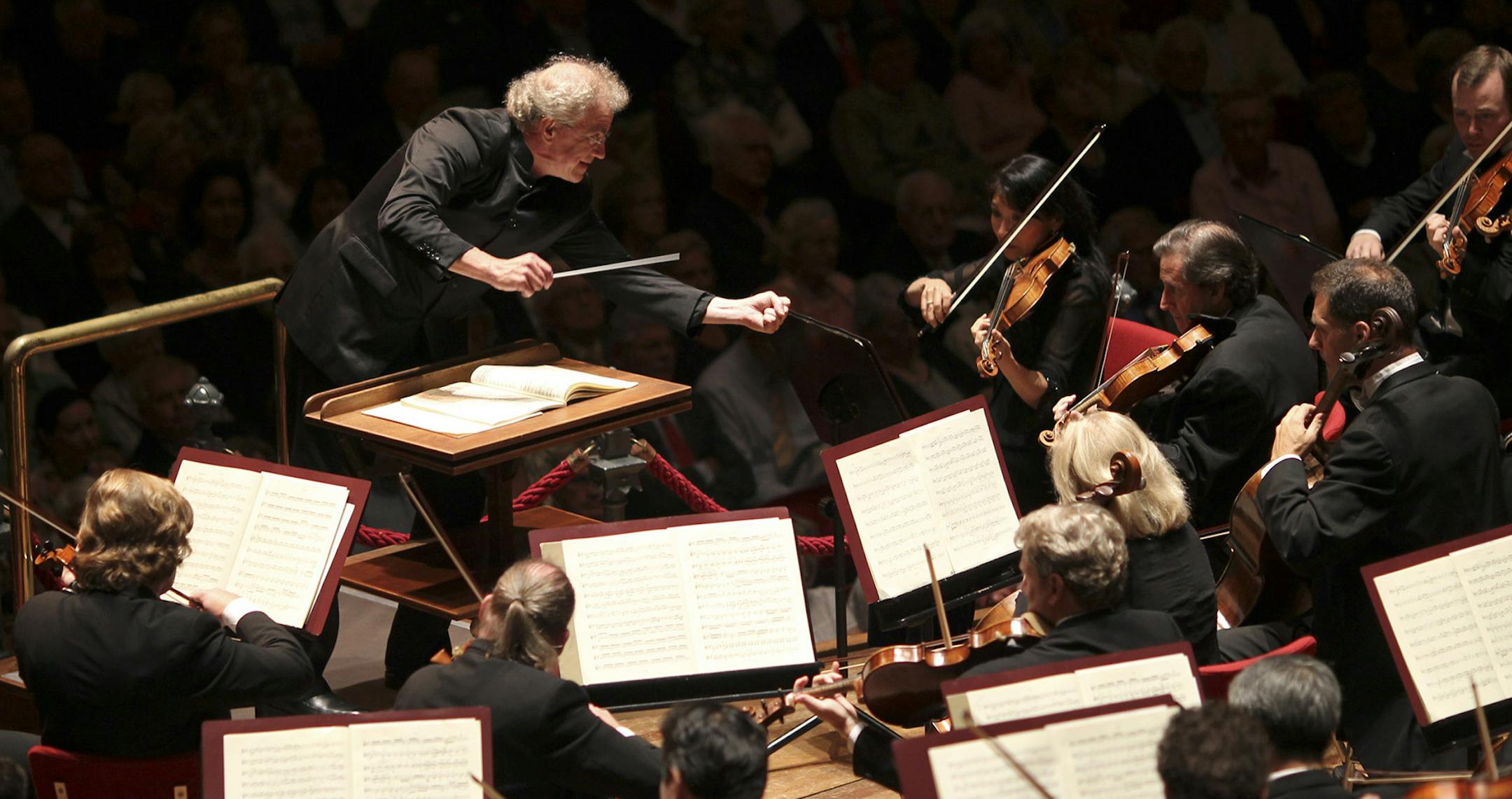 Music Director Osmo Vänskä conducted the orchestra in a performance of Beethoven’s Symphony No. 7 in Amsterdam, before the music stopped last year.