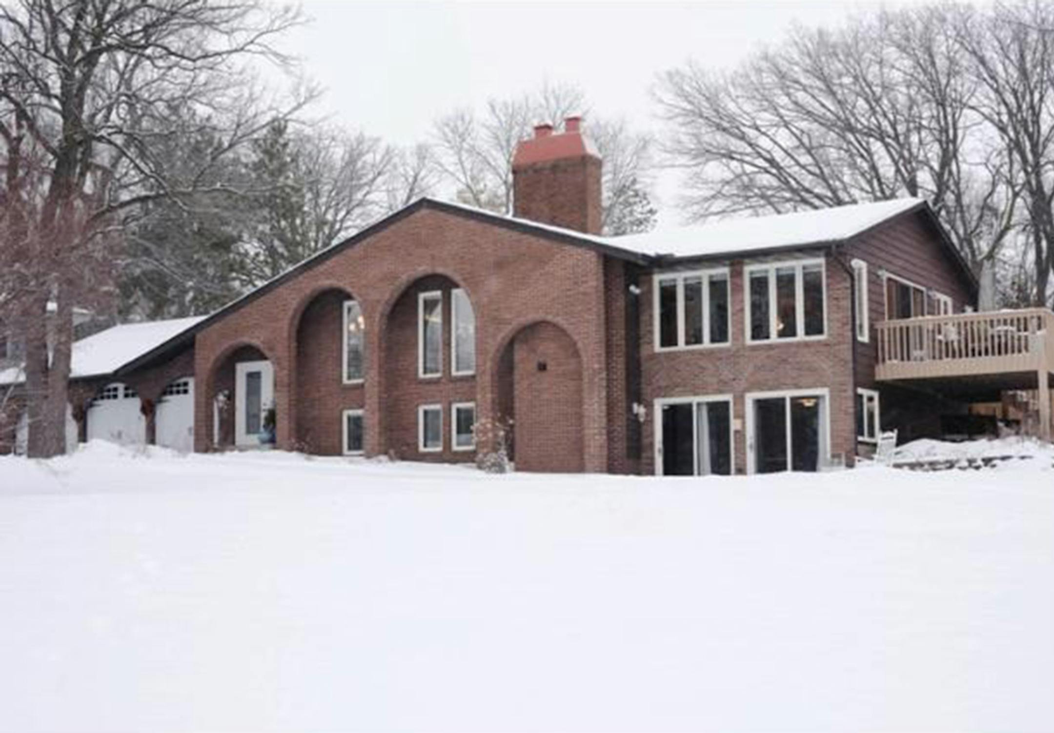 ... Burnsville
Built in 1977, this four-bedroom, three-bath house has 3,806 finished square feet and features granite kitchen countertops and tile backsplash, maple floors, two fireplaces,full finished walkout basement with second kitchen, patio and deck with views of Crystal Lake. Listed by Jim Butcher, 612-961-5759, and Sue Butcher, 952-250-0467, Edina Realty.