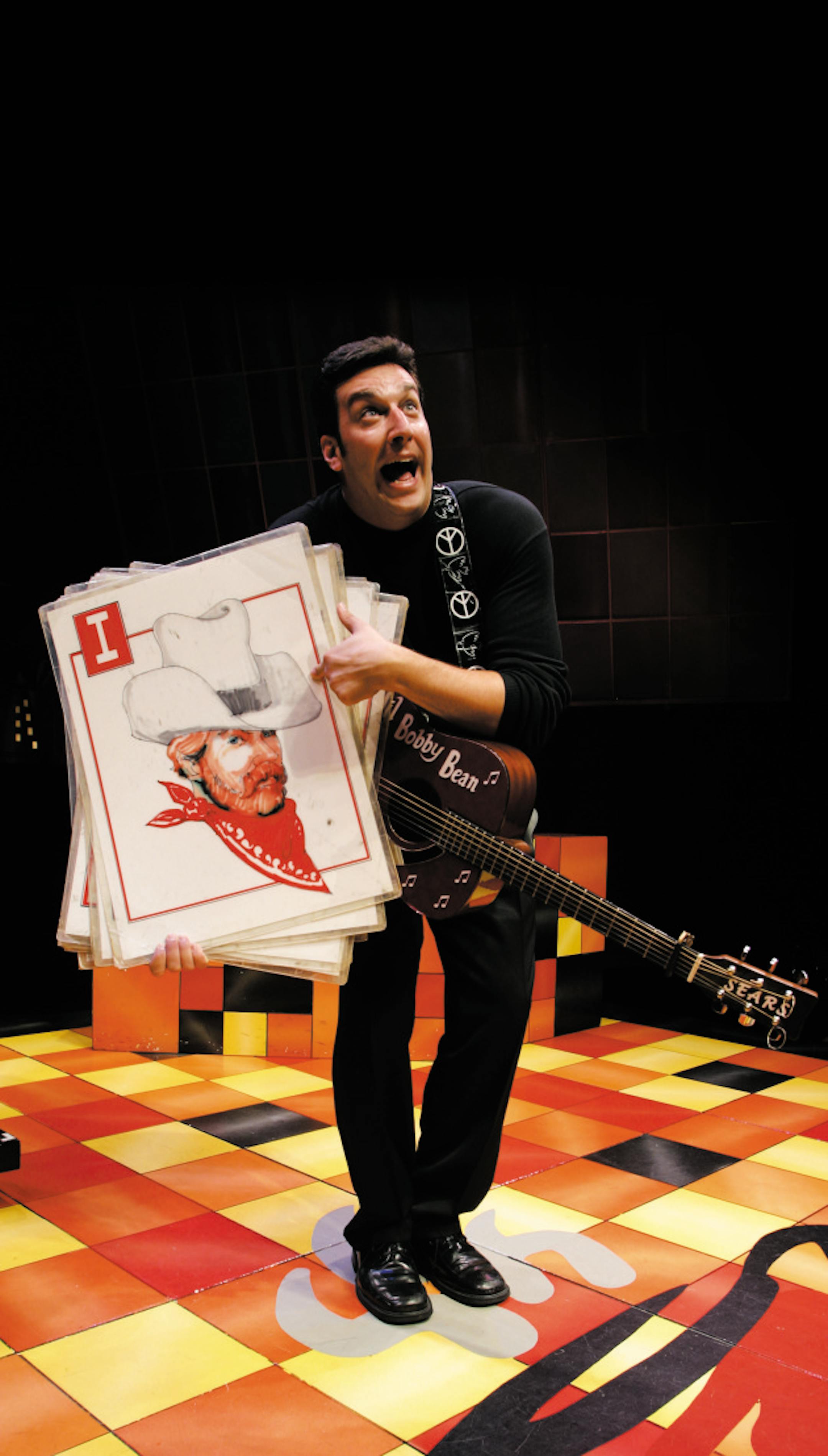 Brian Kelly as Bobby Bean