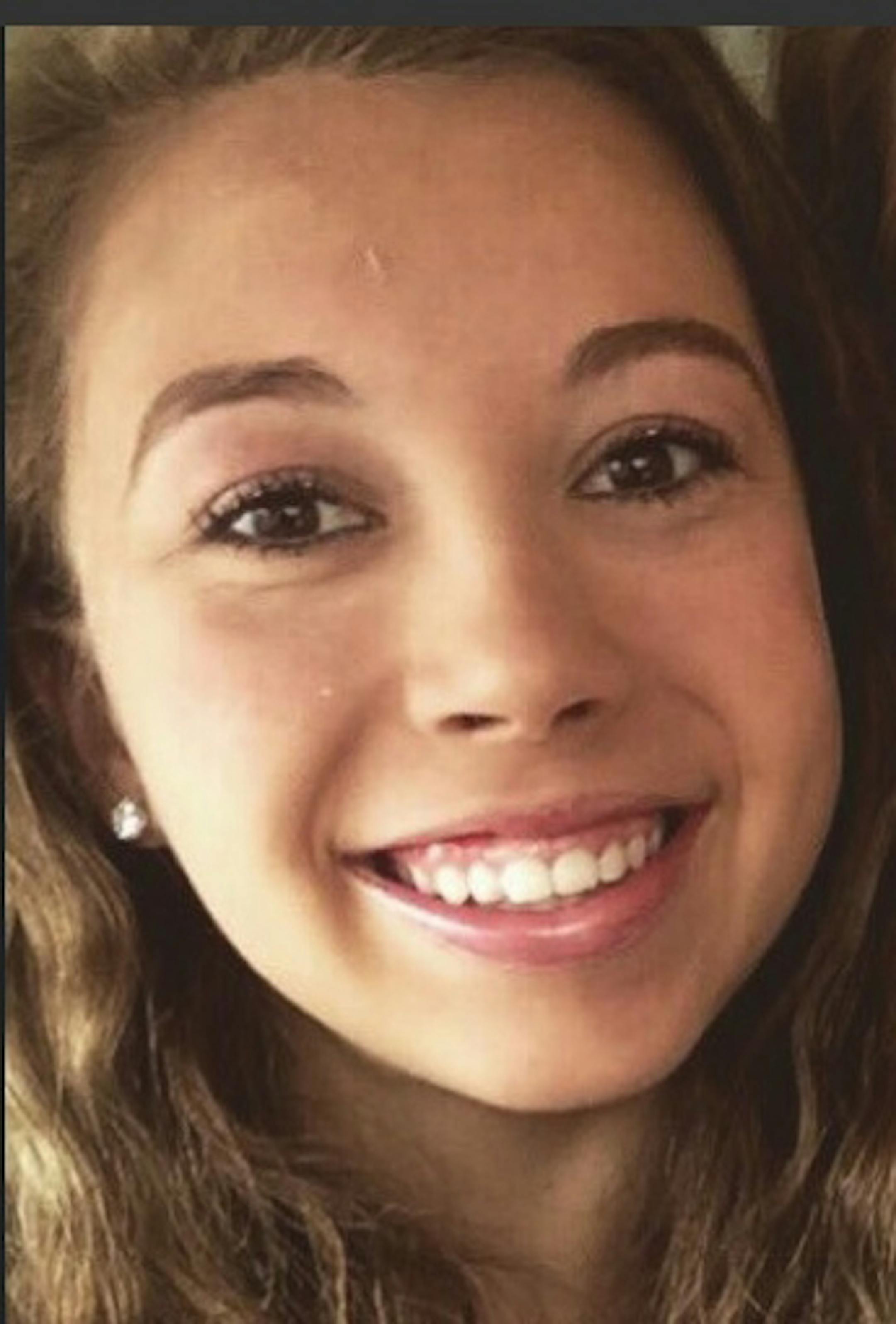 Madison Hucky, Mayer Lutheran volleyball, sr., 2017-18 ORG XMIT: MIN1711130738171396